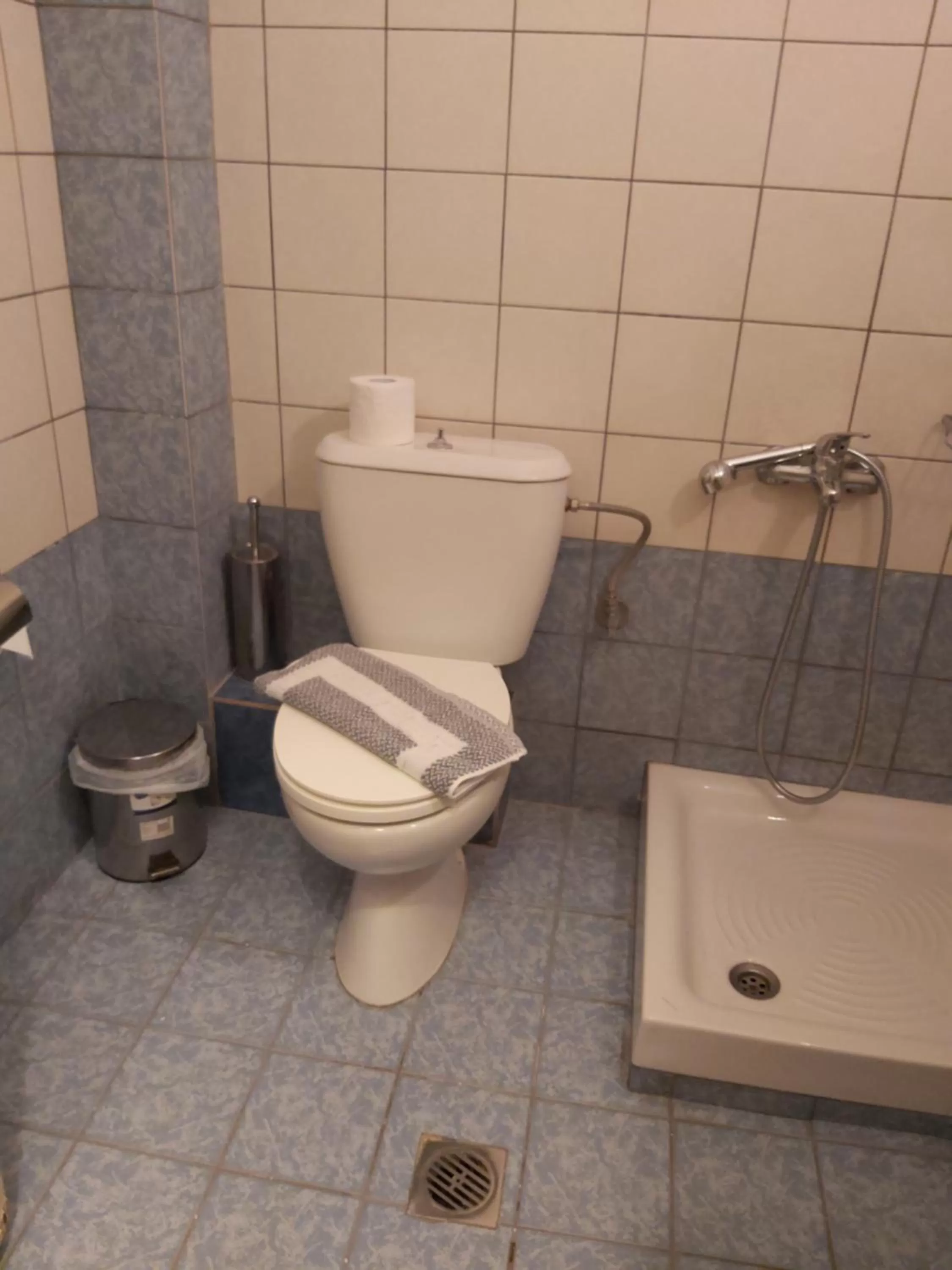 Bathroom in Ξενοδοχείο Acropol