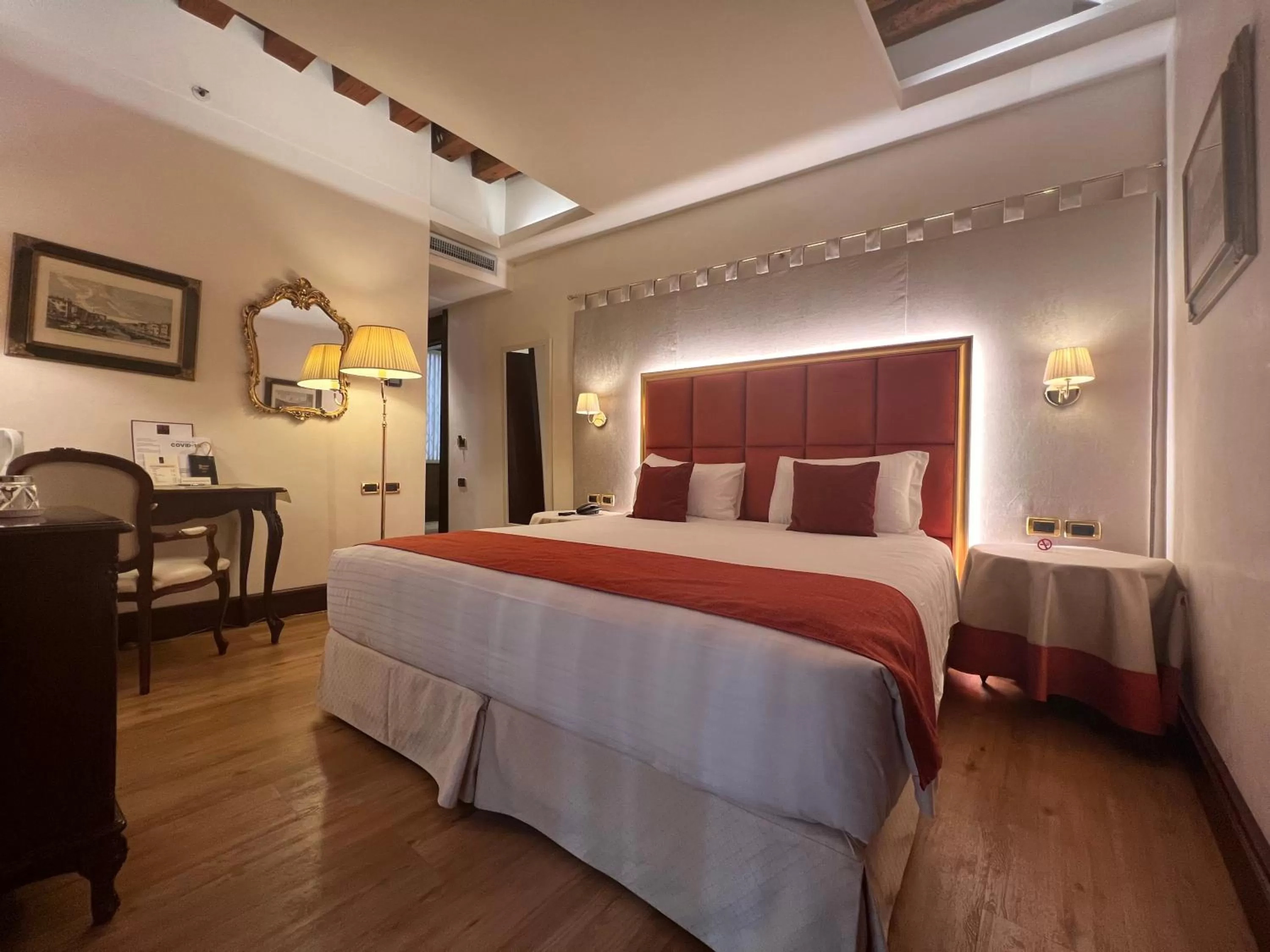 Bedroom, Bed in Ruzzini Palace Hotel