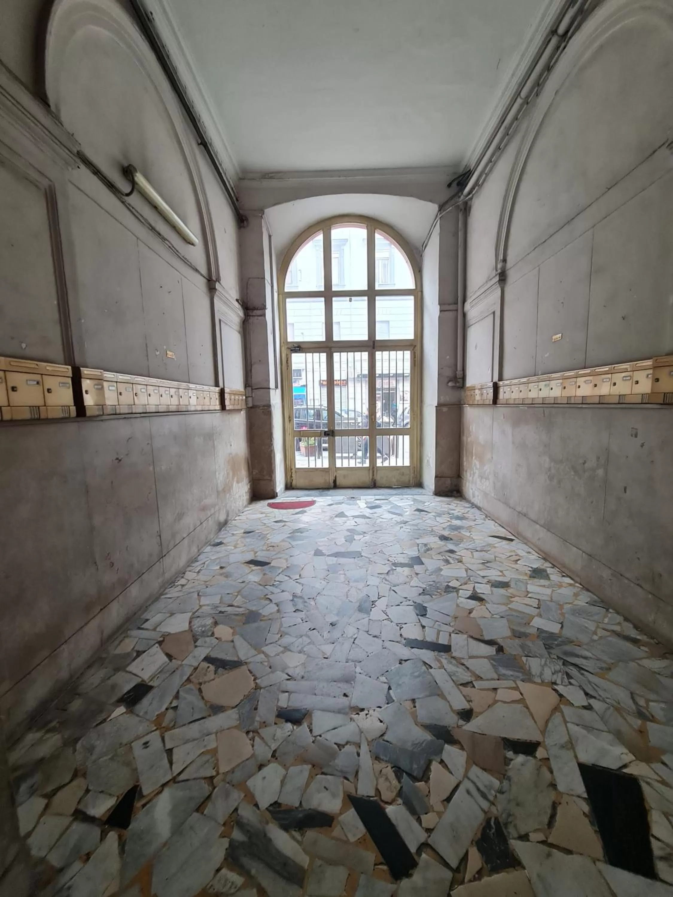 Property building in Lumacors House