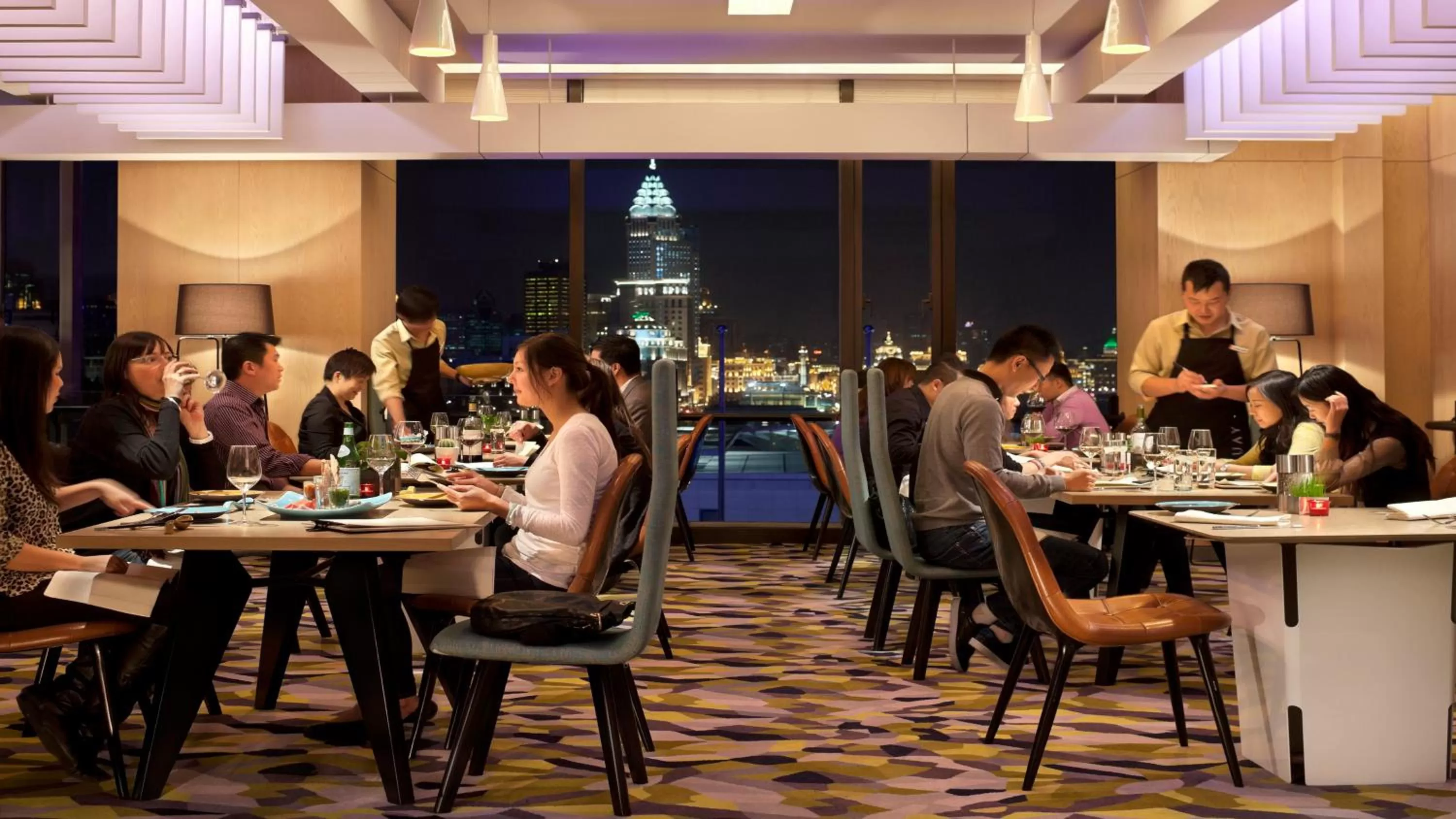Restaurant/places to eat in Hotel Indigo Shanghai On The Bund by IHG