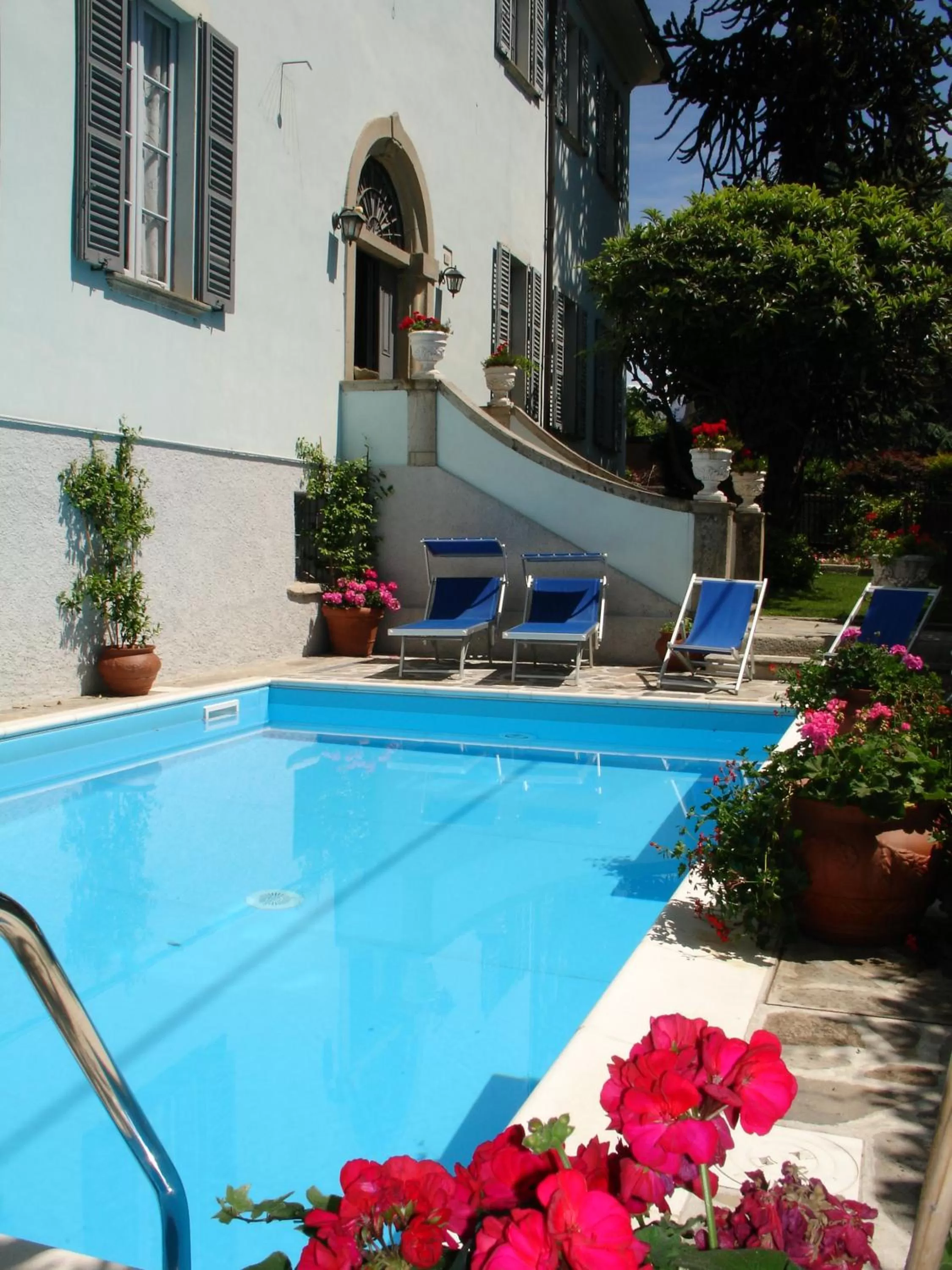 Swimming pool in Villa Annamaria B&B