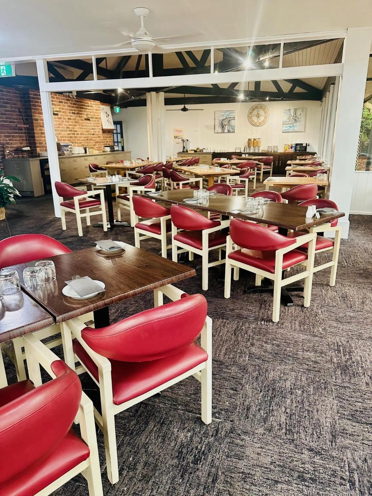 Restaurant/Places to Eat in Redhill Tamworth Motor Inn and Conference Centre