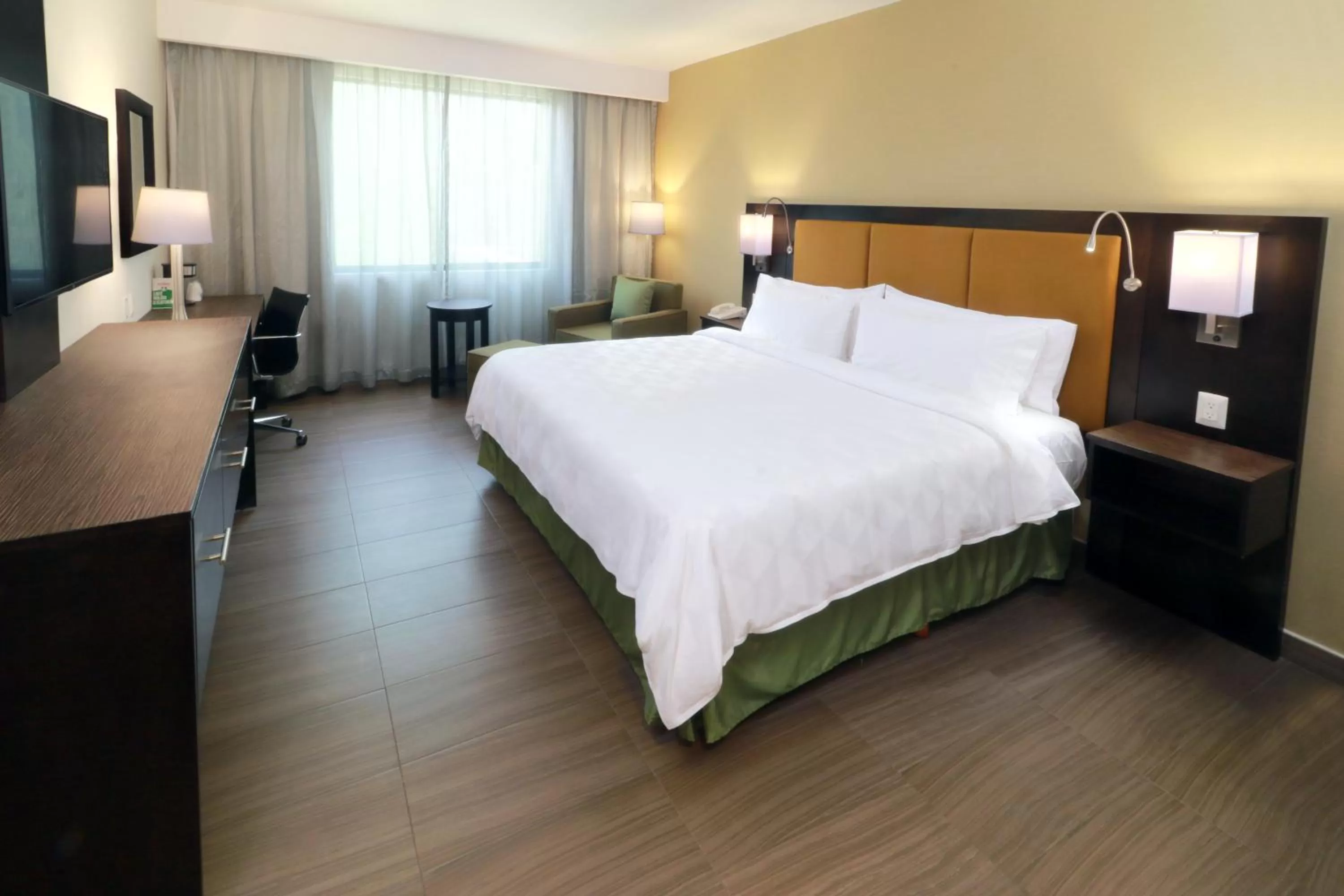 Bed in Holiday Inn Tampico-Altamira by IHG