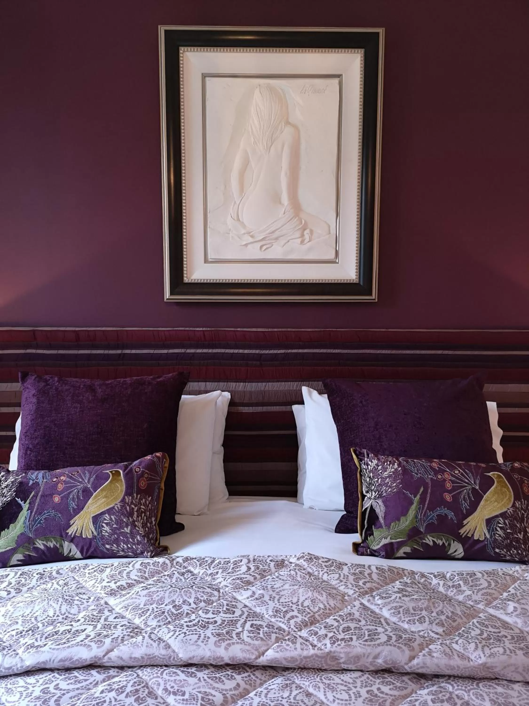 Bed in Glangwili Mansion - Luxury 5 star Bed & Breakfast