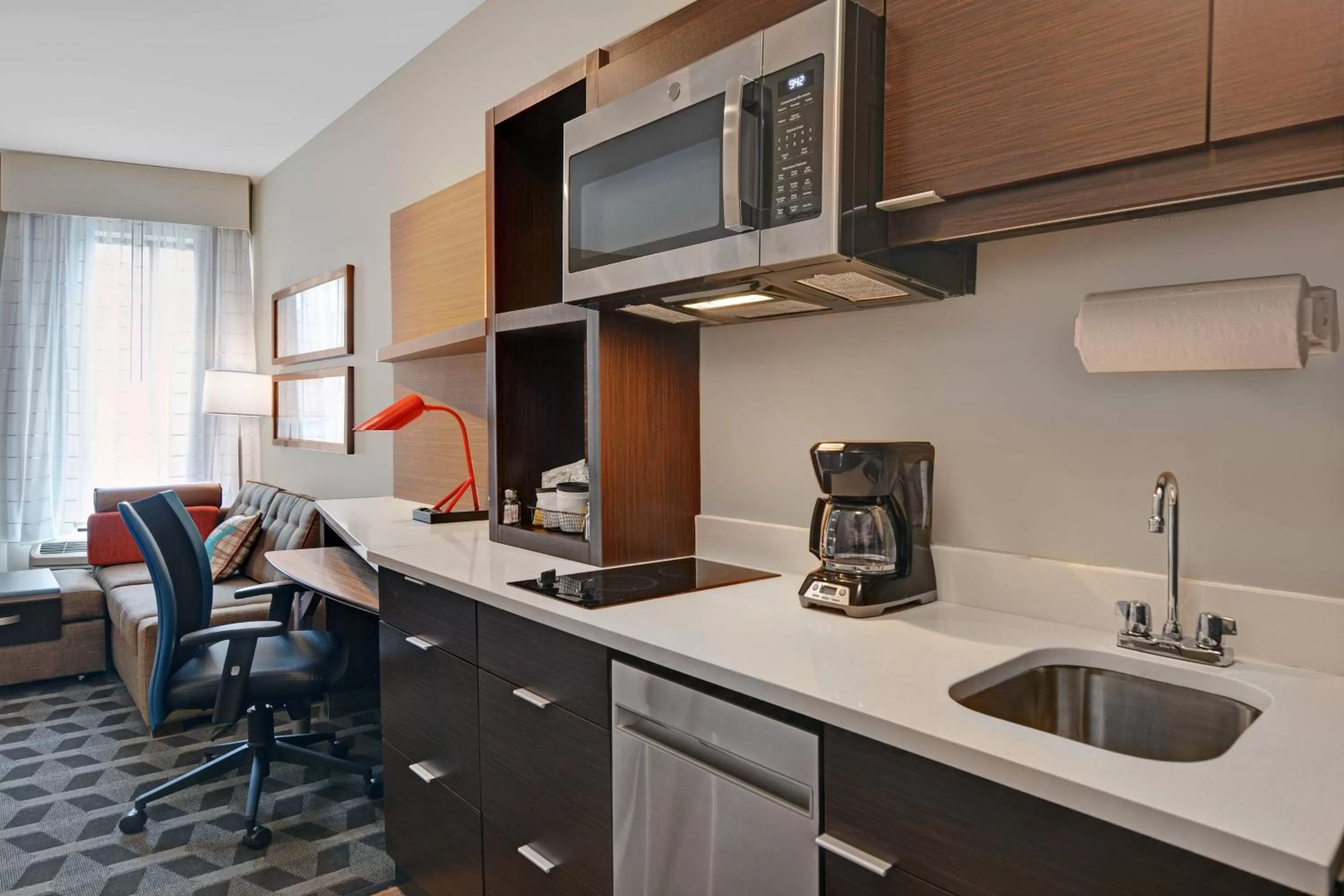Kitchen or kitchenette in TownePlace Suites by Marriott Indianapolis Downtown