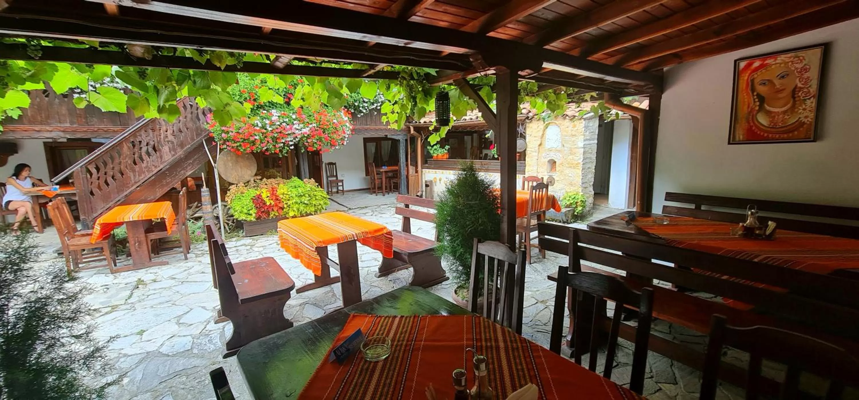 Restaurant/Places to Eat in The Old House Family Hotel