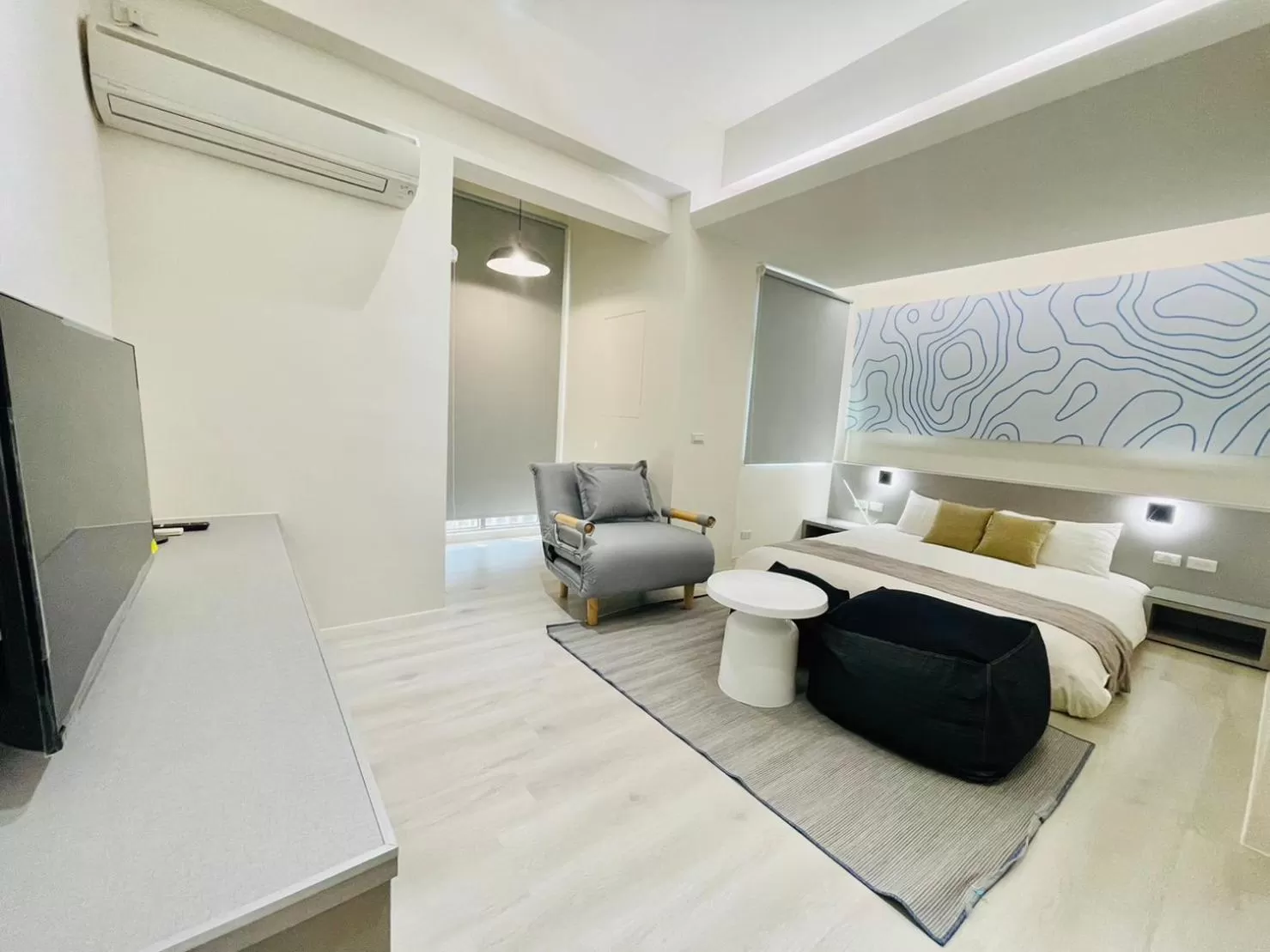 Bed in Beachcastle & Sea View Villa