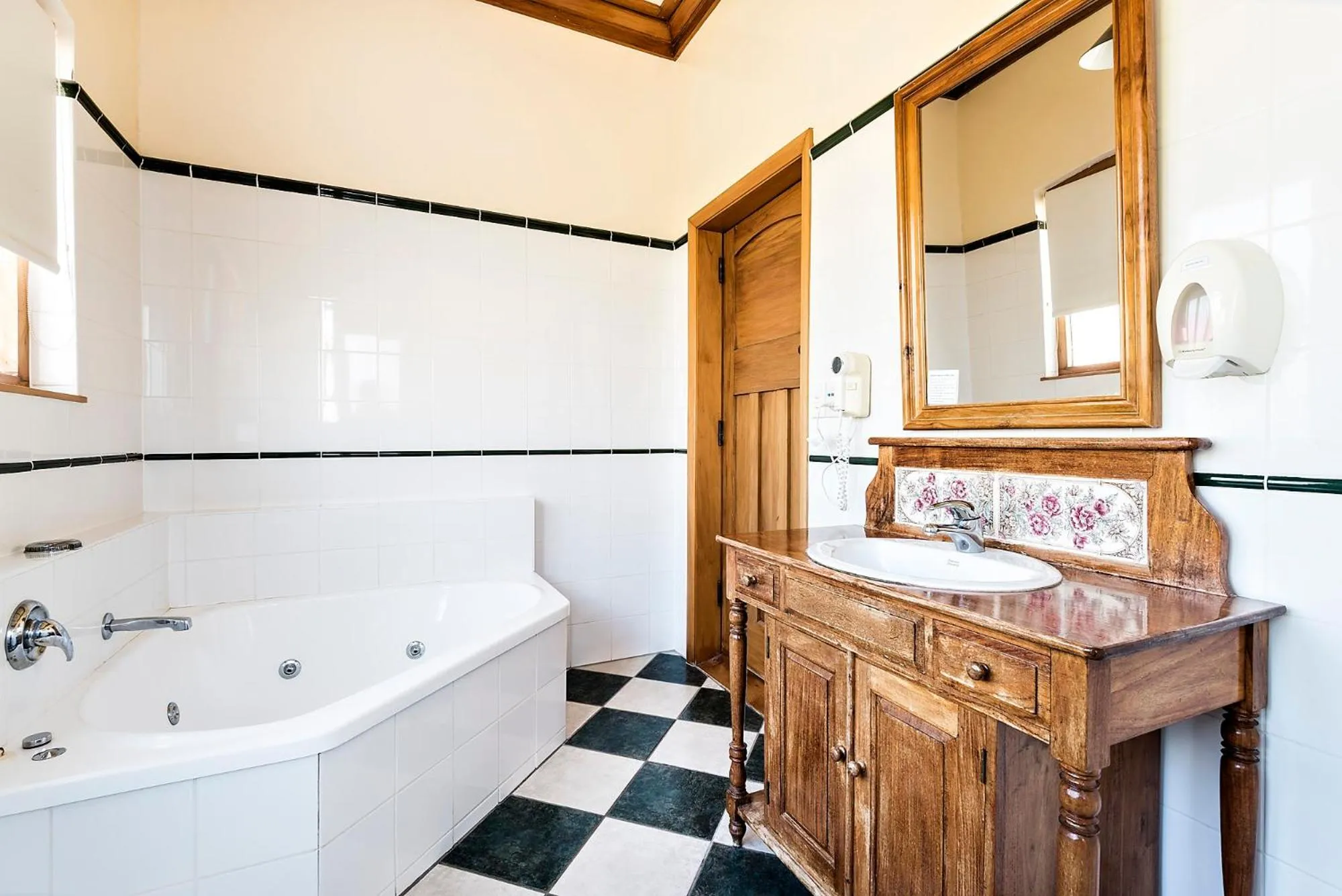 Bathroom in Halswell Lodge