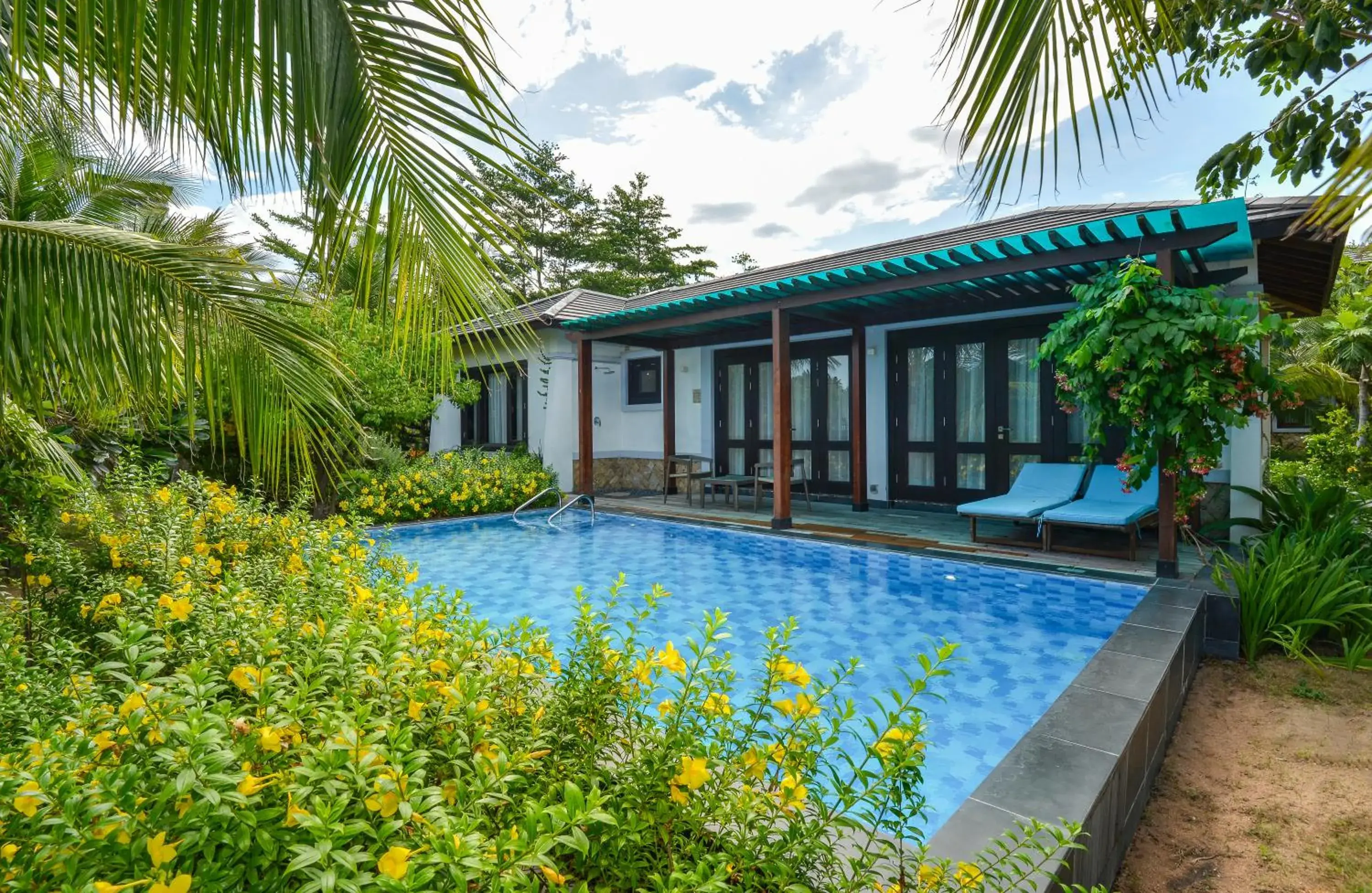 Two-Bedroom Villa with Private Pool in Duyen Ha Resort Cam Ranh Two-Bedroom Villa with Private Pool in Duyen Ha Resort Cam Ranh