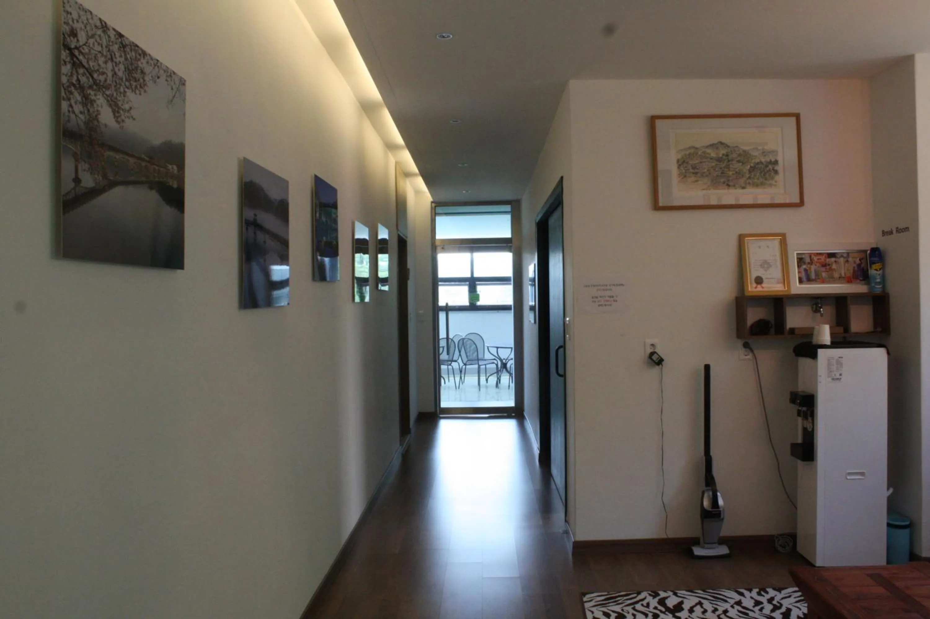 TV and multimedia in Andong Poong-gyung HOSTEL n LIBRARY