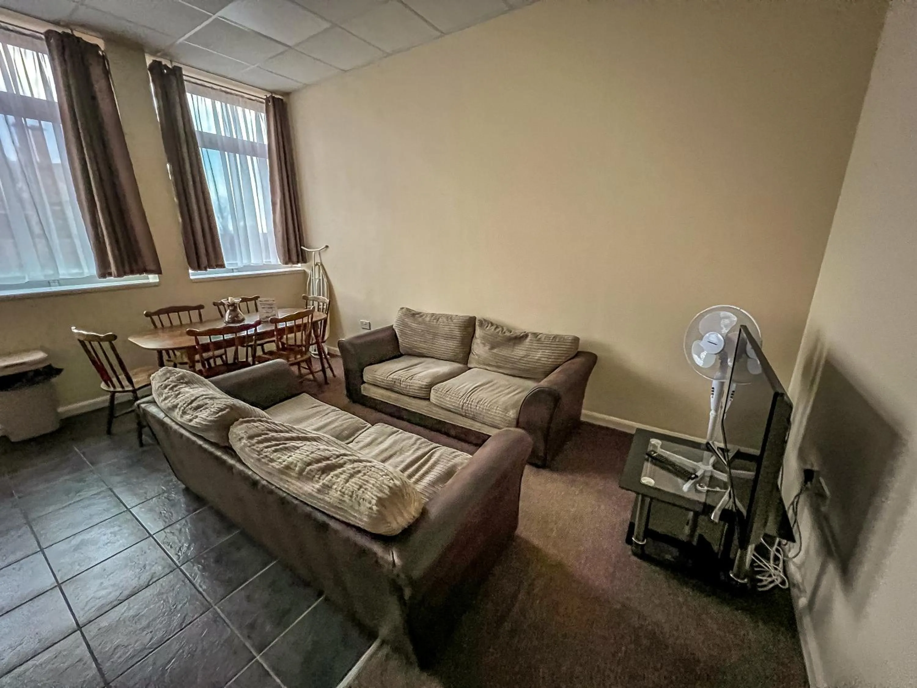 Living room in County Hall Apartment Hotel