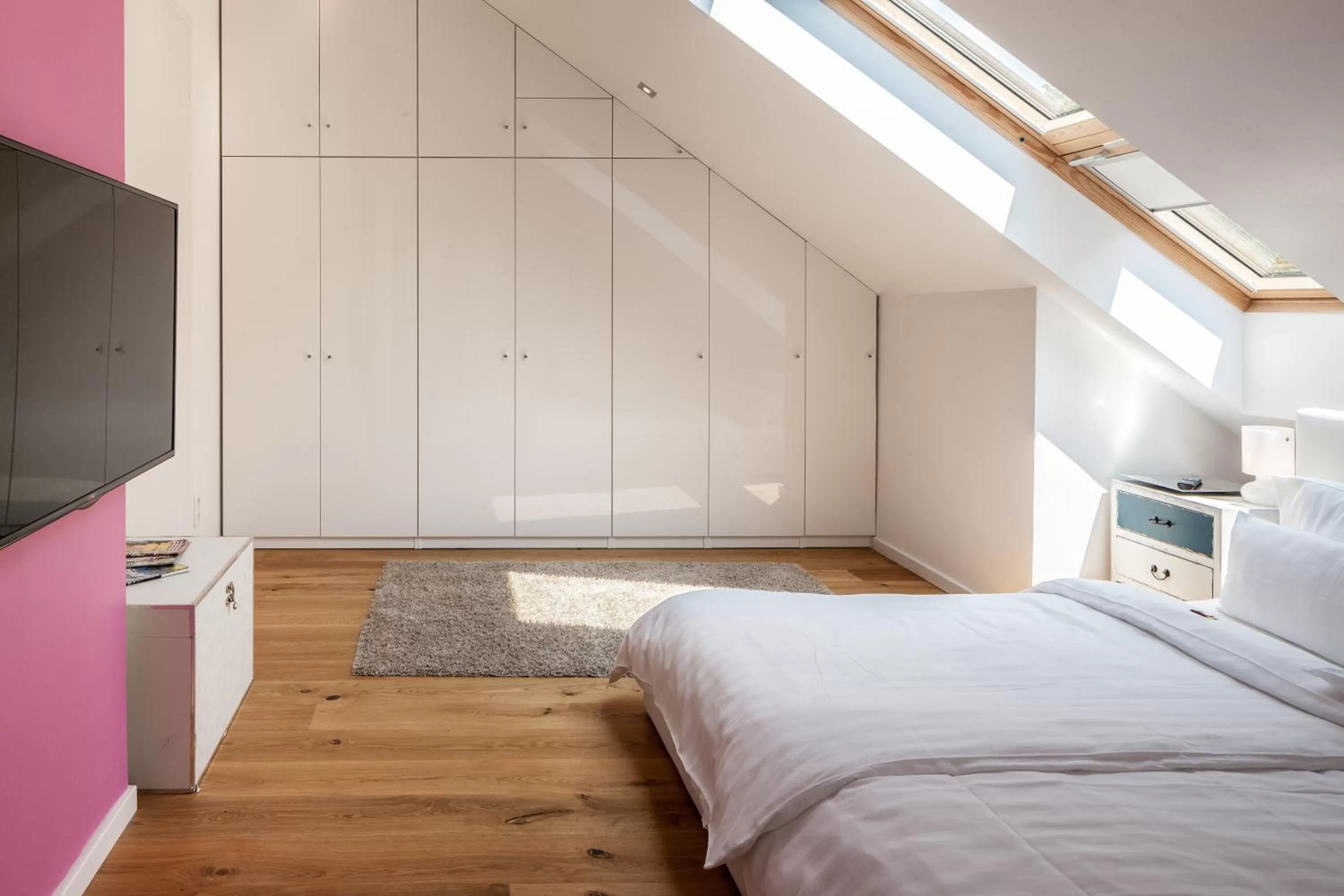 Bedroom, Bed in GL Suites