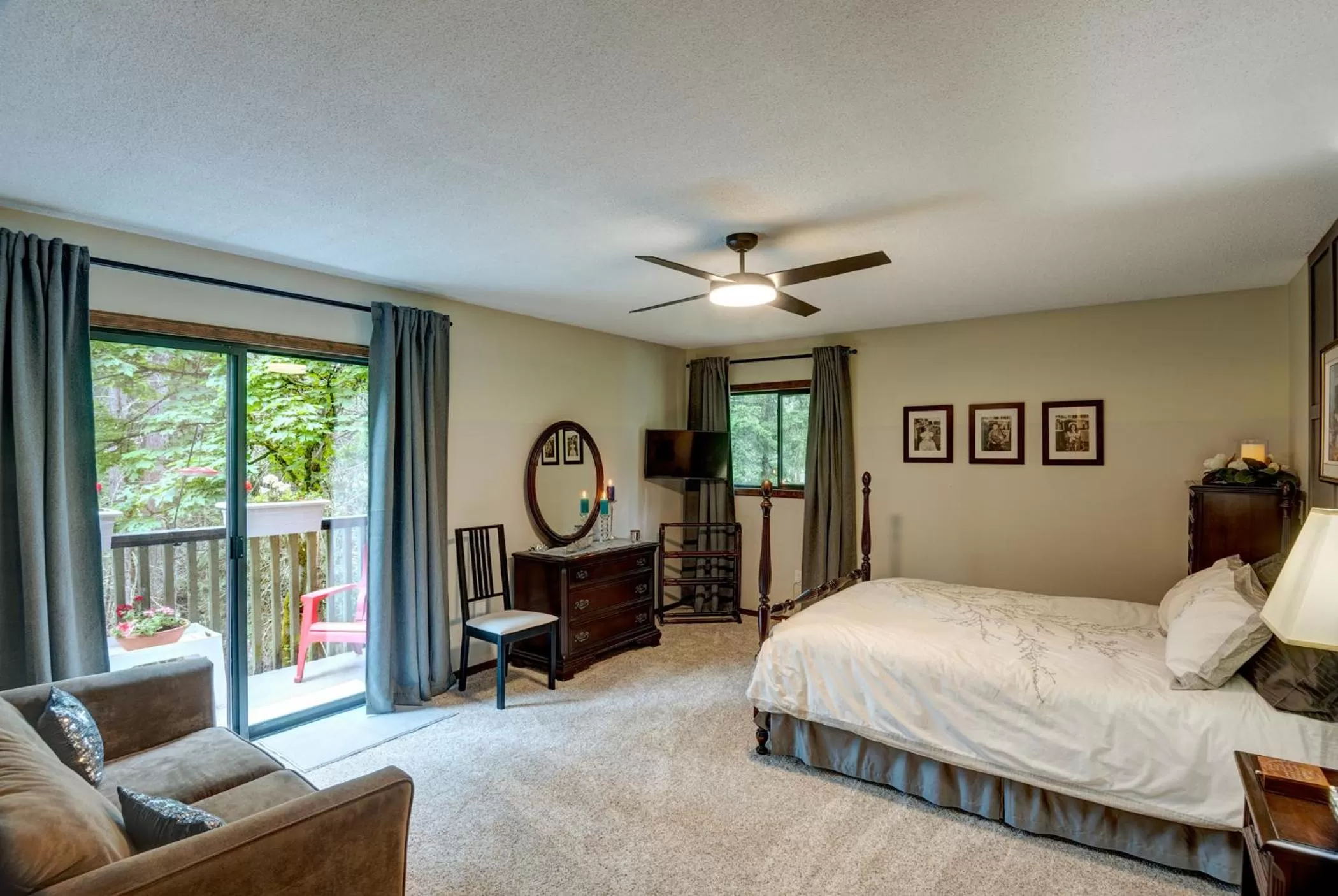 Bed in Misty Meadows B and B