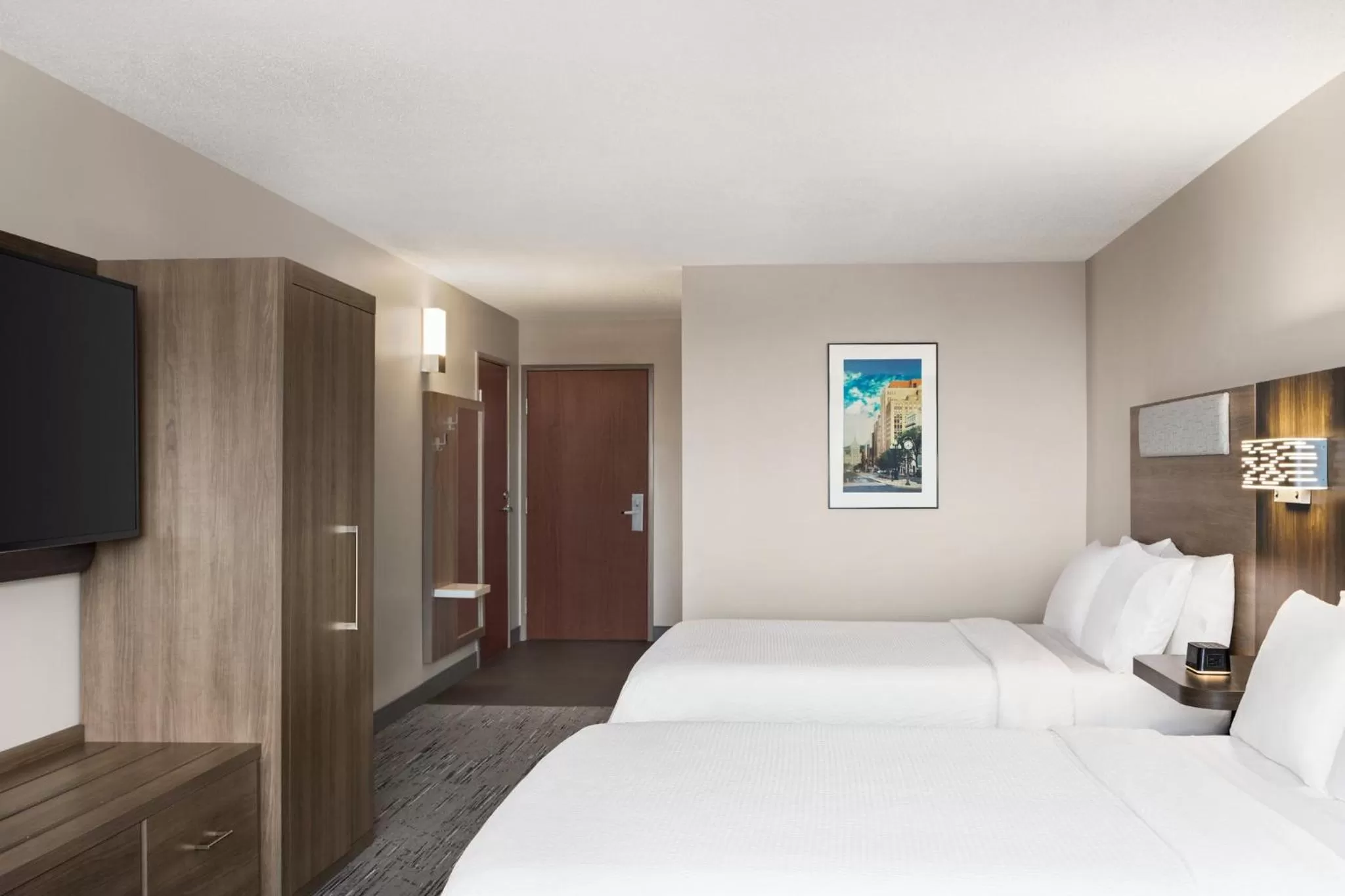 Photo of the whole room, Bed in Holiday Inn Express & Suites East Greenbush Albany-Skyline by IHG