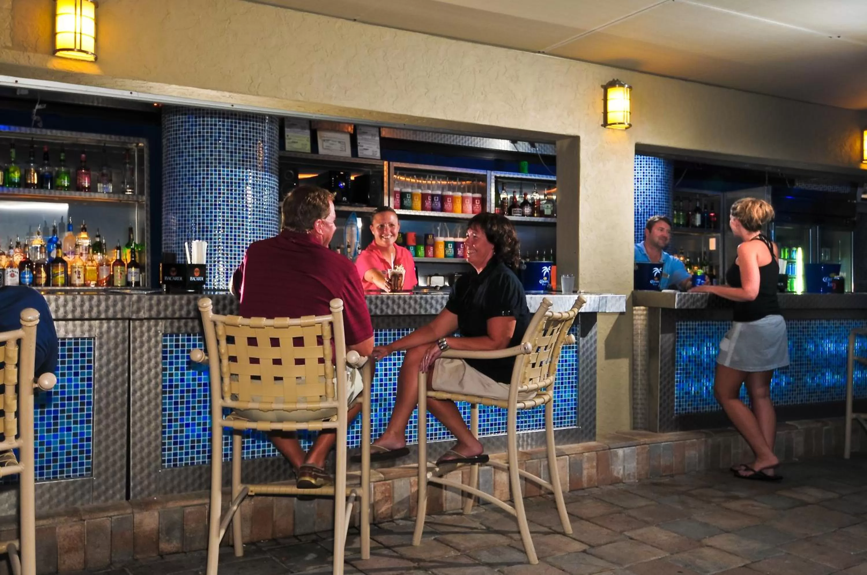 Restaurant/places to eat in Coral Beach Resort