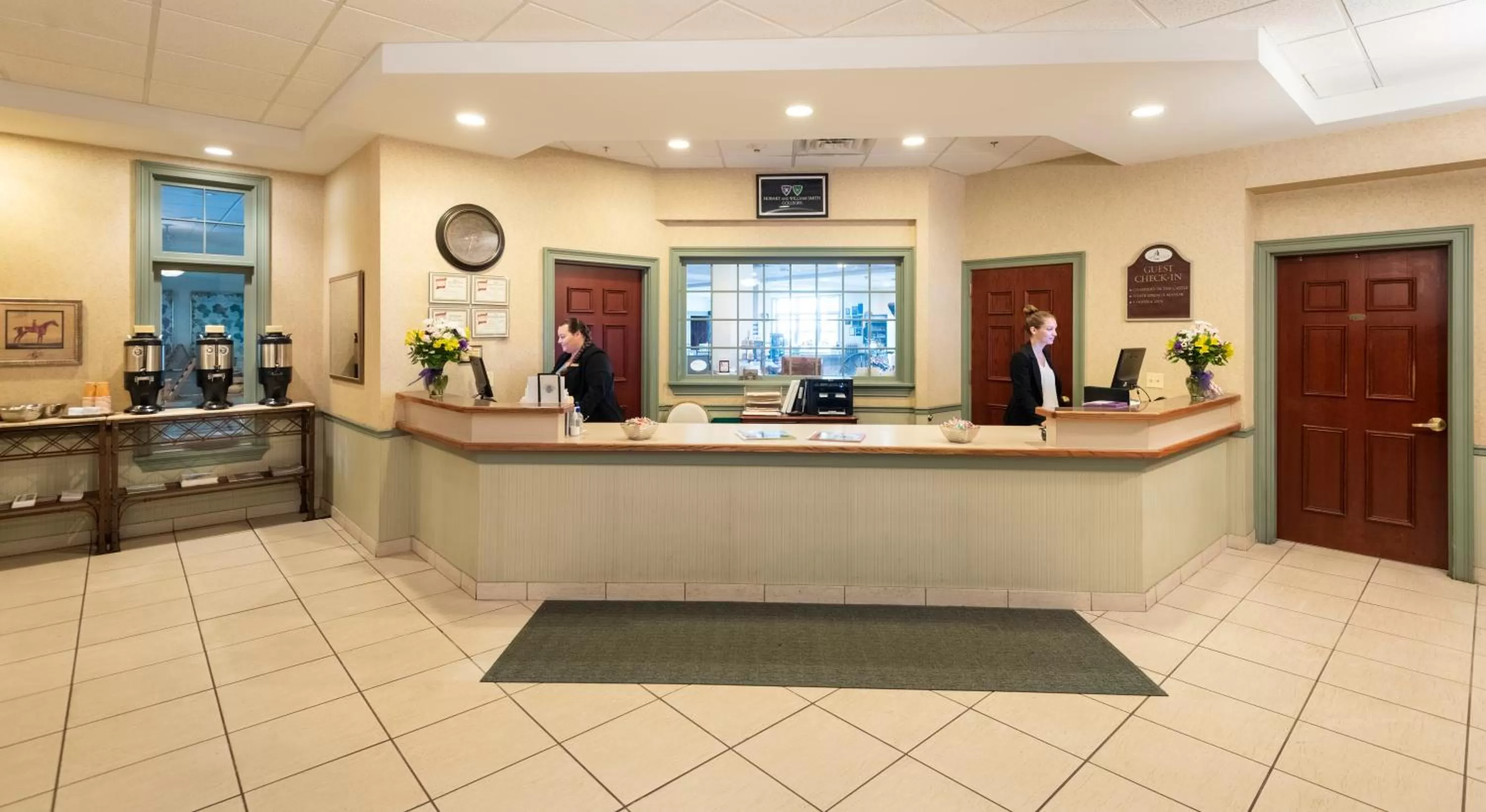 Lobby or reception in Vinifera Inn