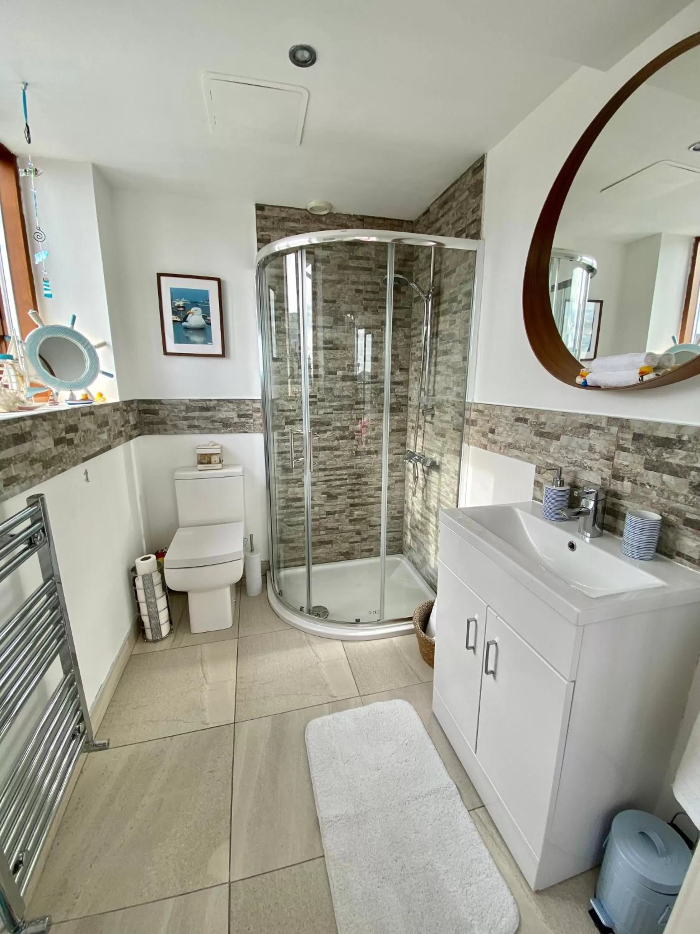 Bathroom in James Clow Bed & Breakfast