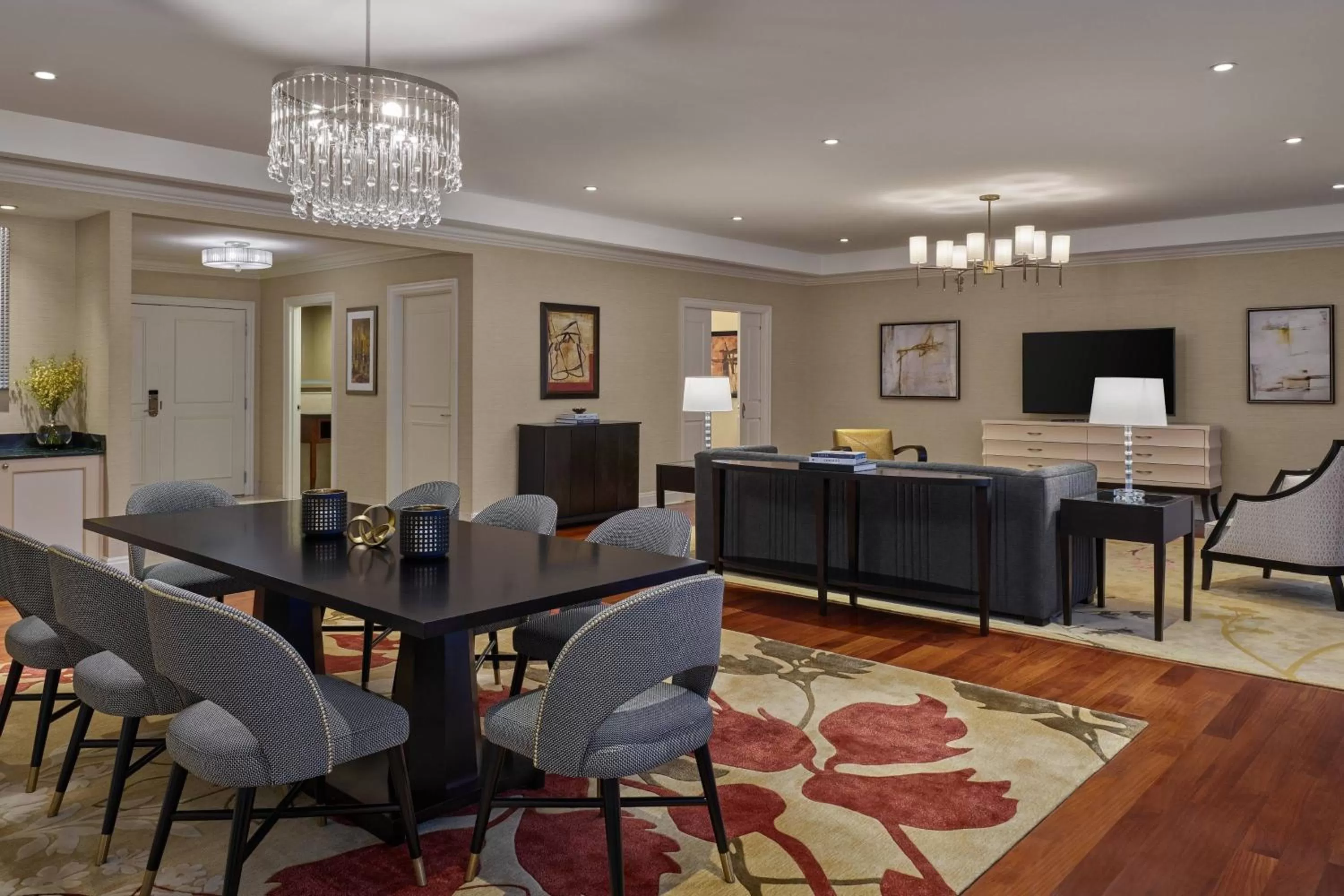 Living room in JW Marriott Chicago