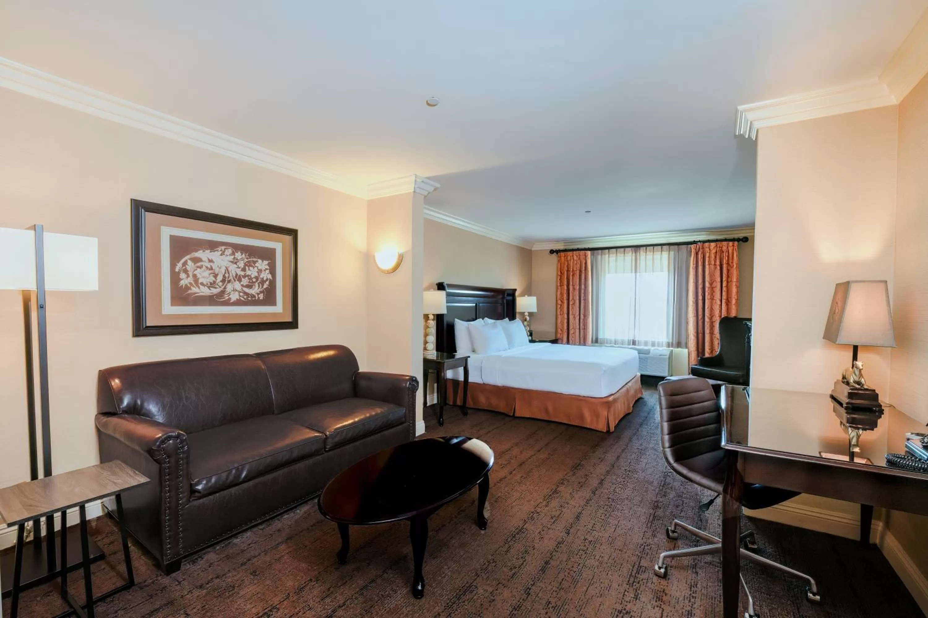 King Room with Sofa Bed and Bath Tub - Disability Access/Non-Smoking in Best Western Ontario Mills Mall