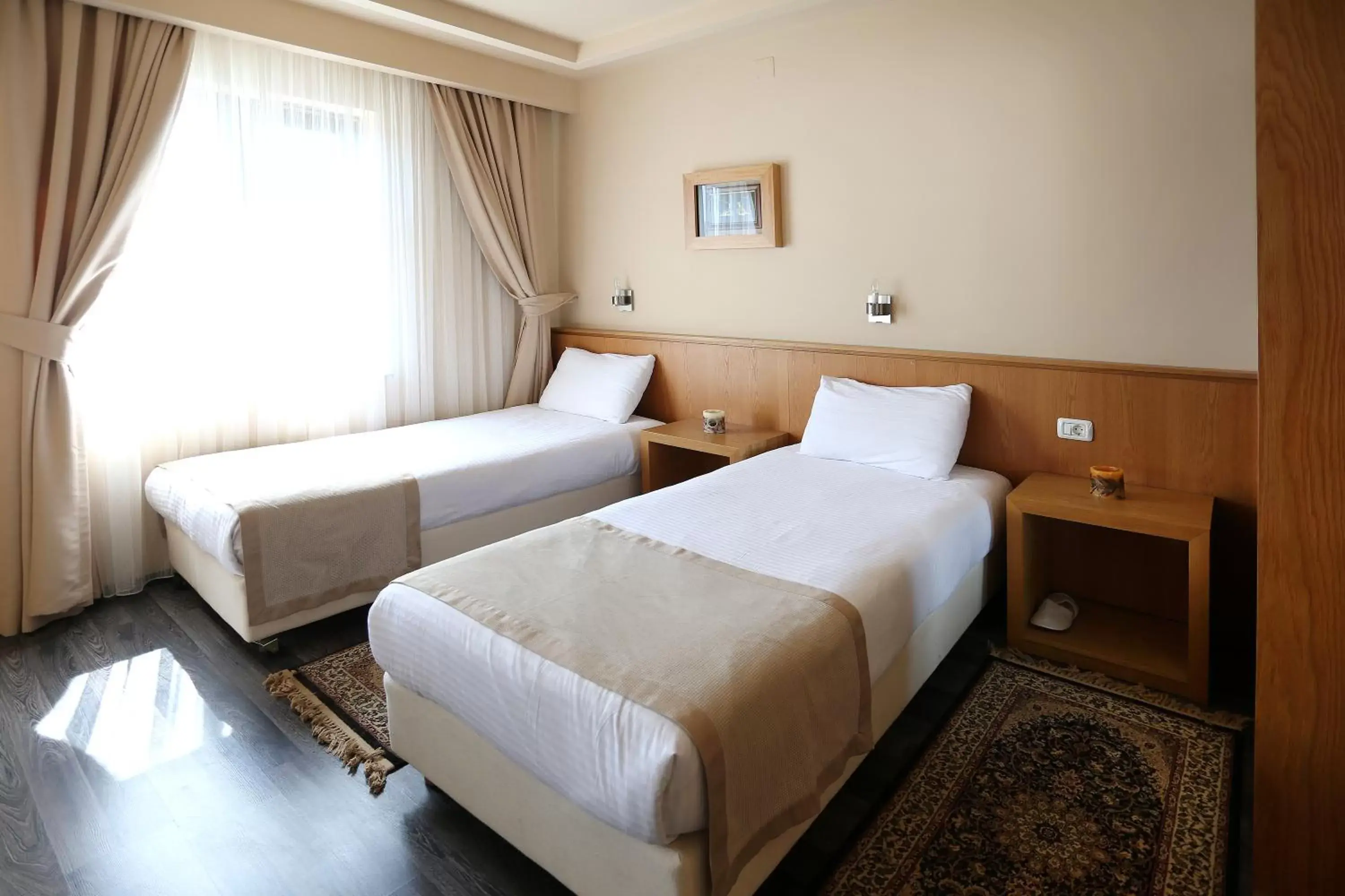 Twin Room in Hotel Lirak Twin Room in Hotel Lirak