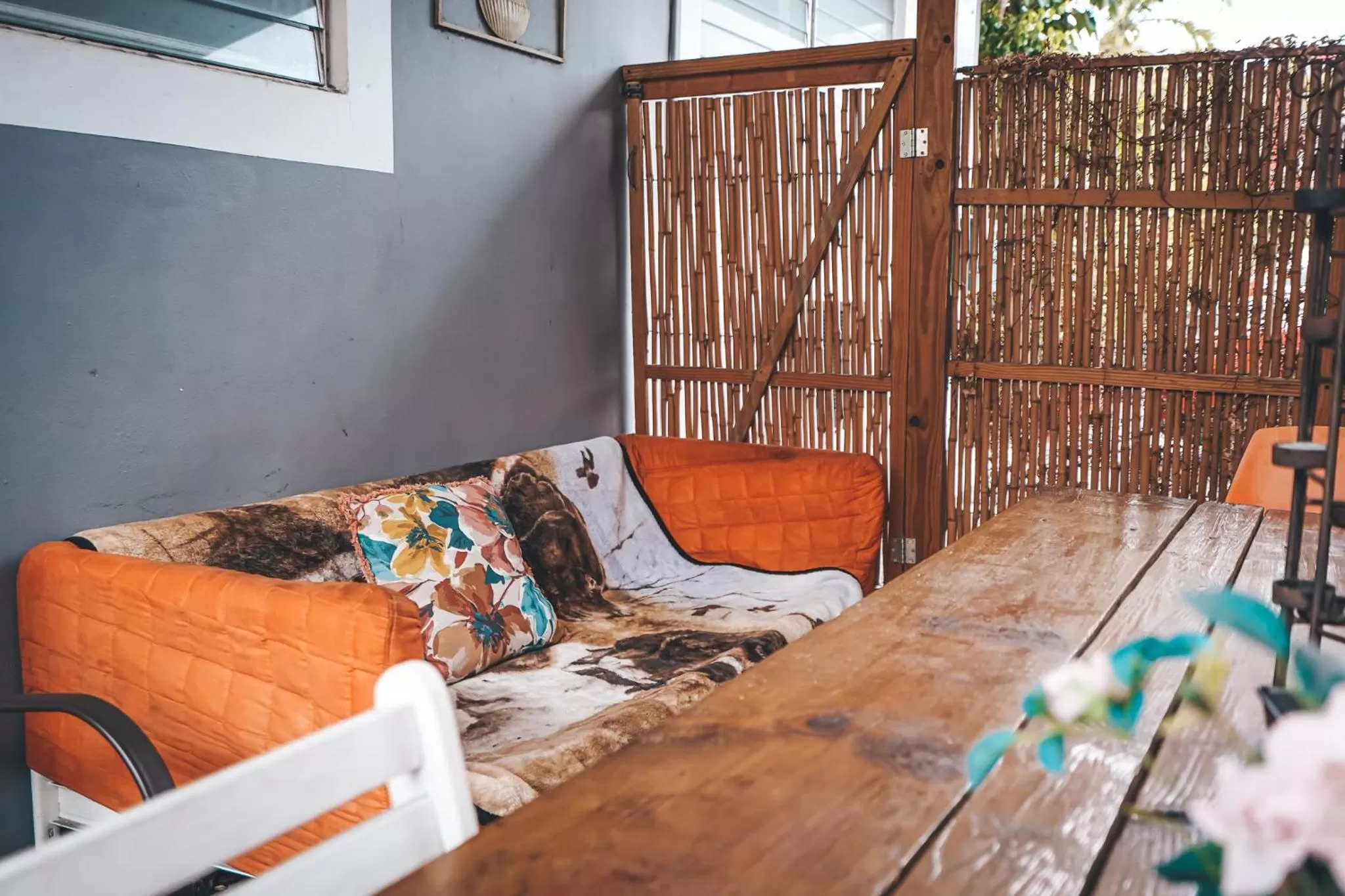 Patio in Hollywood Light Haven Lodge