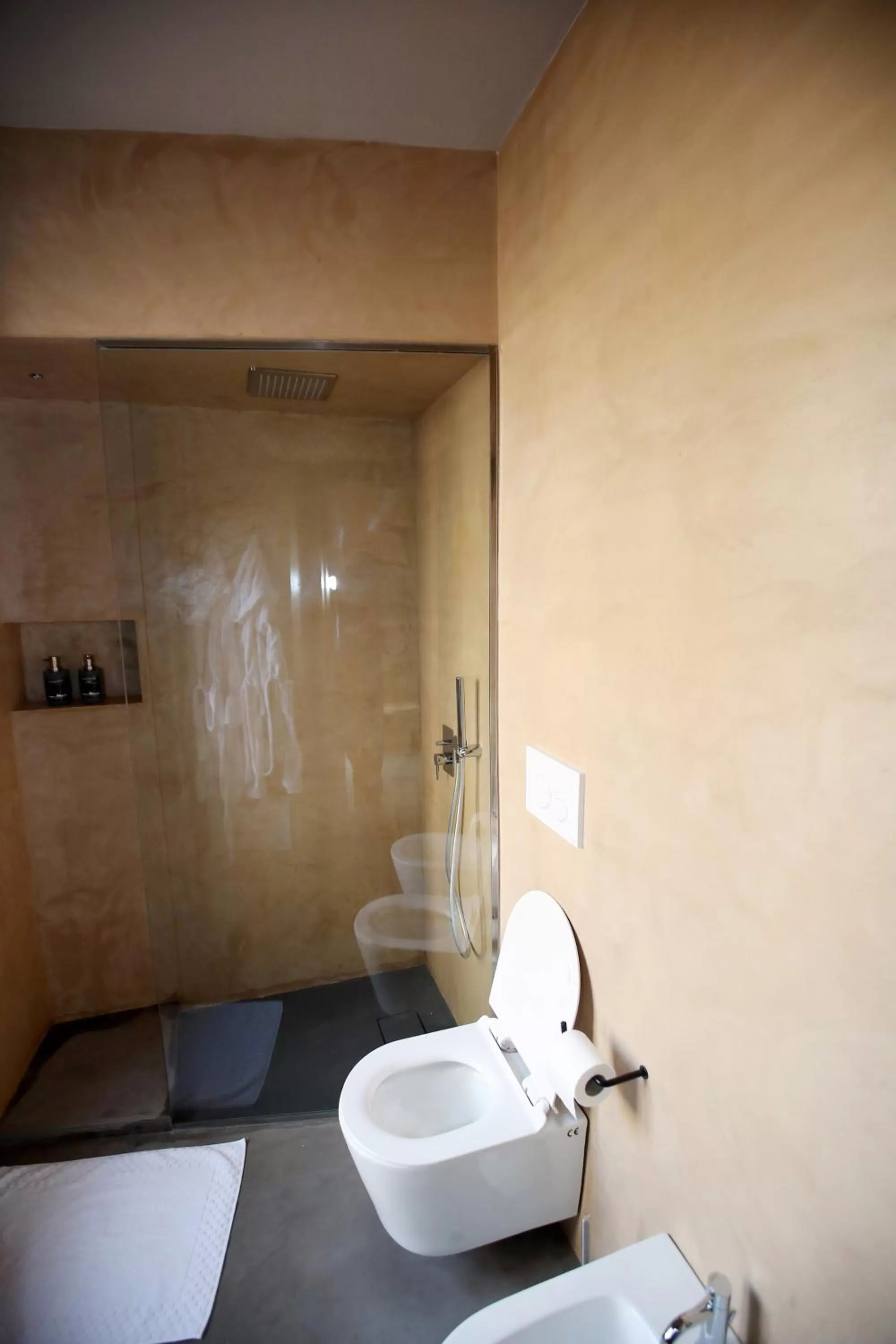 Bathroom in Casa Nostra Luxury Suites & Spa