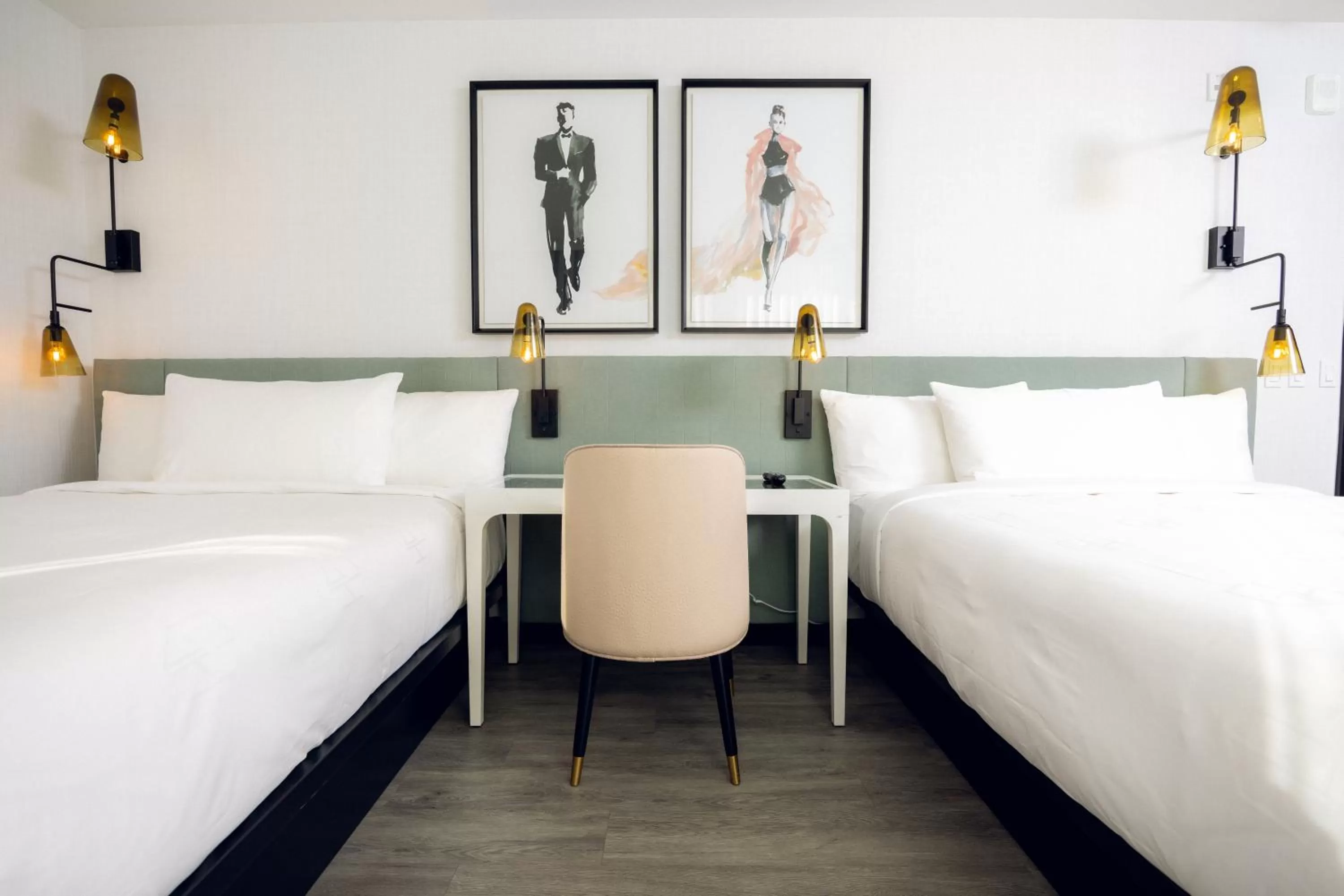 Bed in The Godfrey Hotel Hollywood