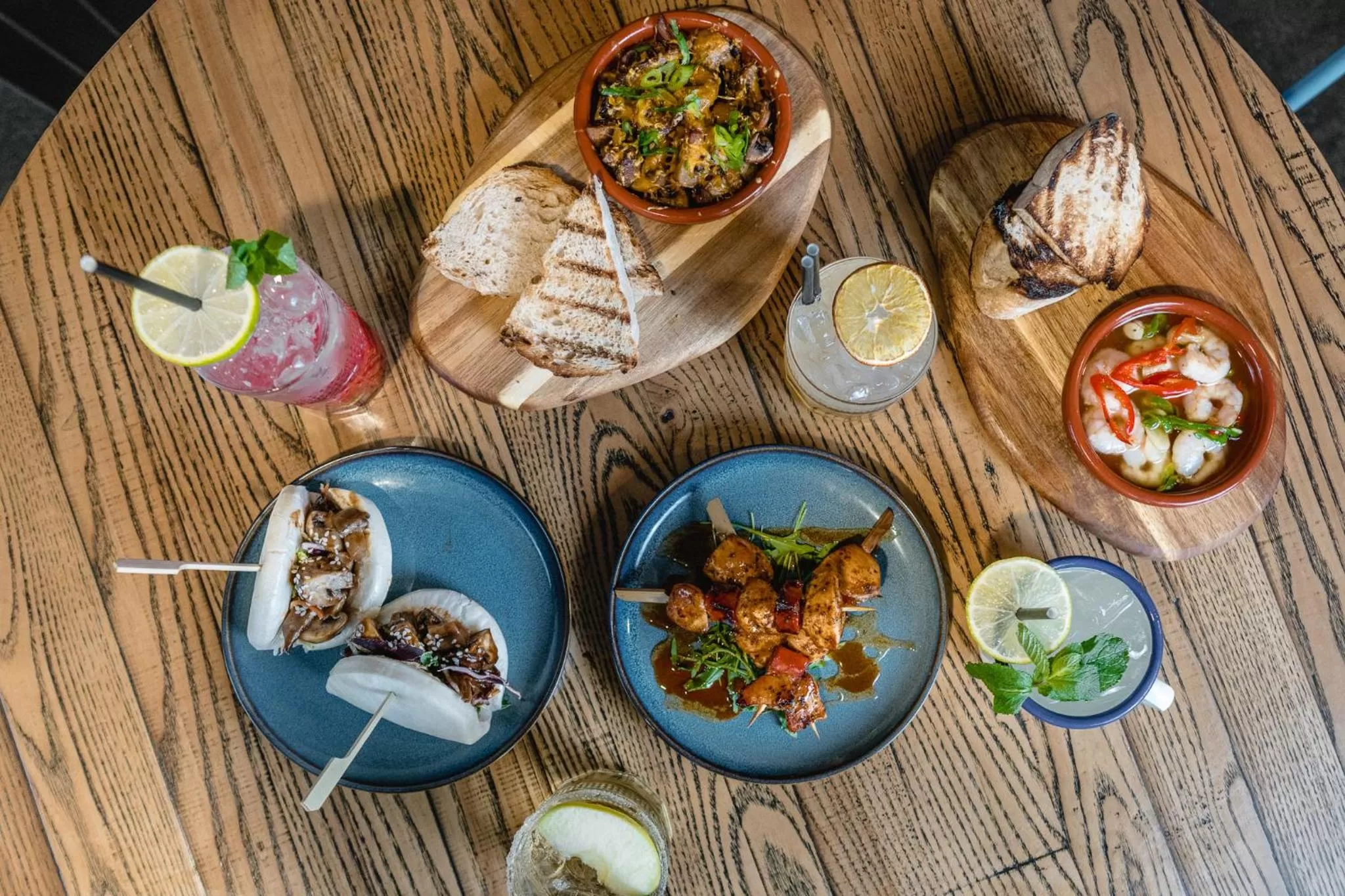 Restaurant/places to eat in The Venue Serviced Apartments