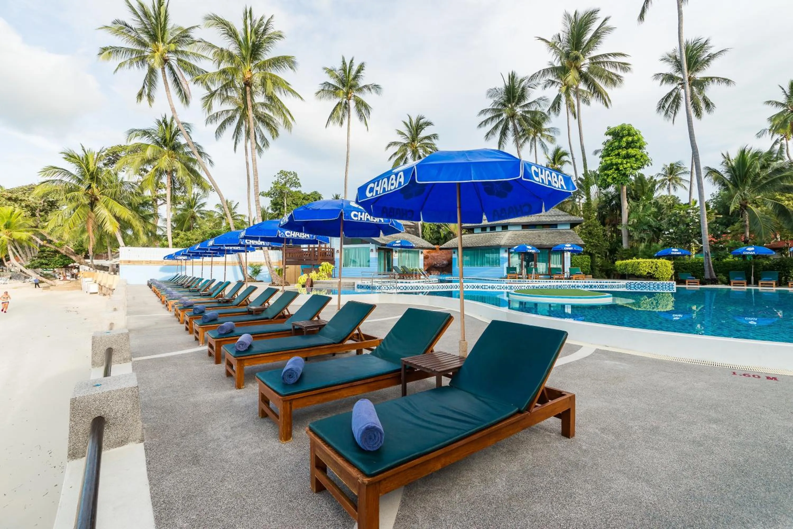 Swimming pool in Chaba Cabana Beach Resort