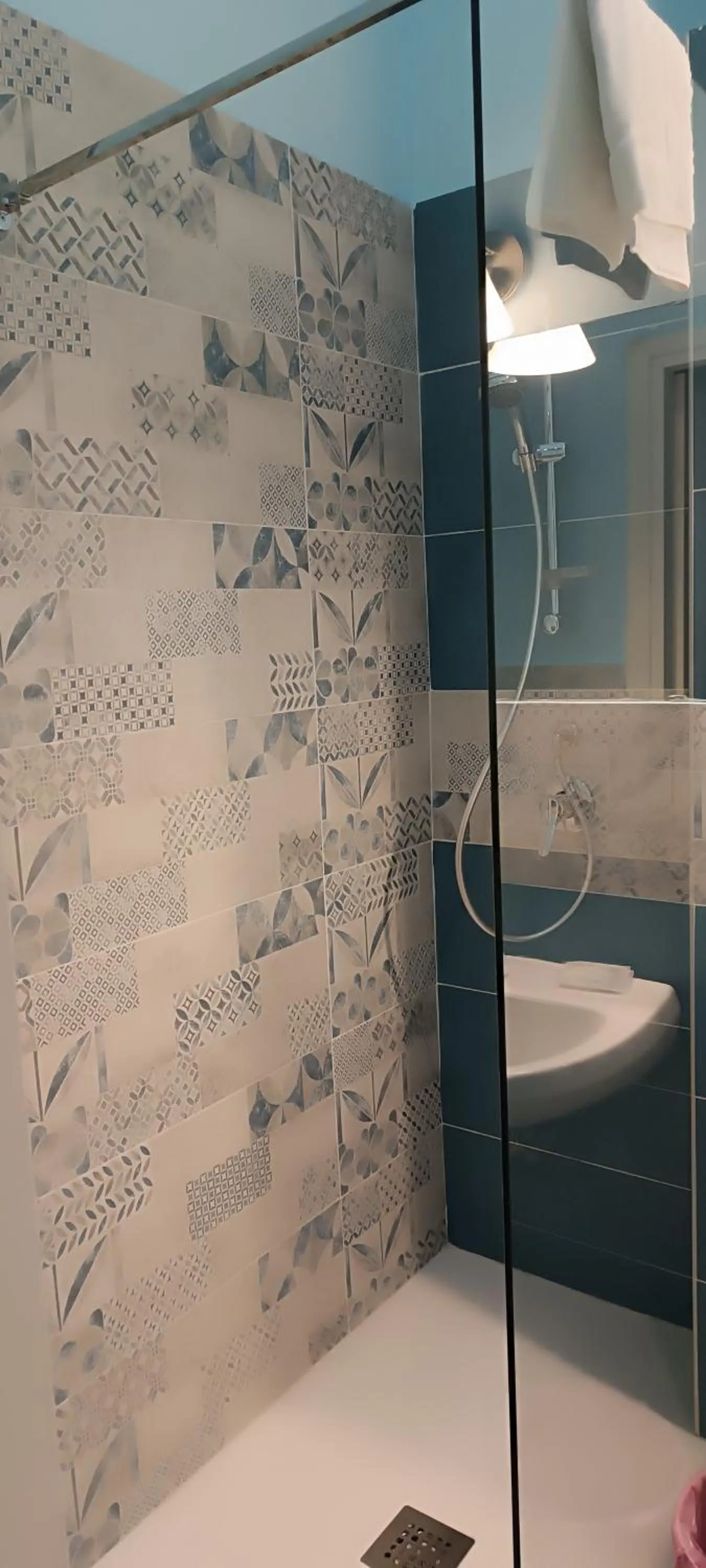 Shower in B&B Dei Decumani