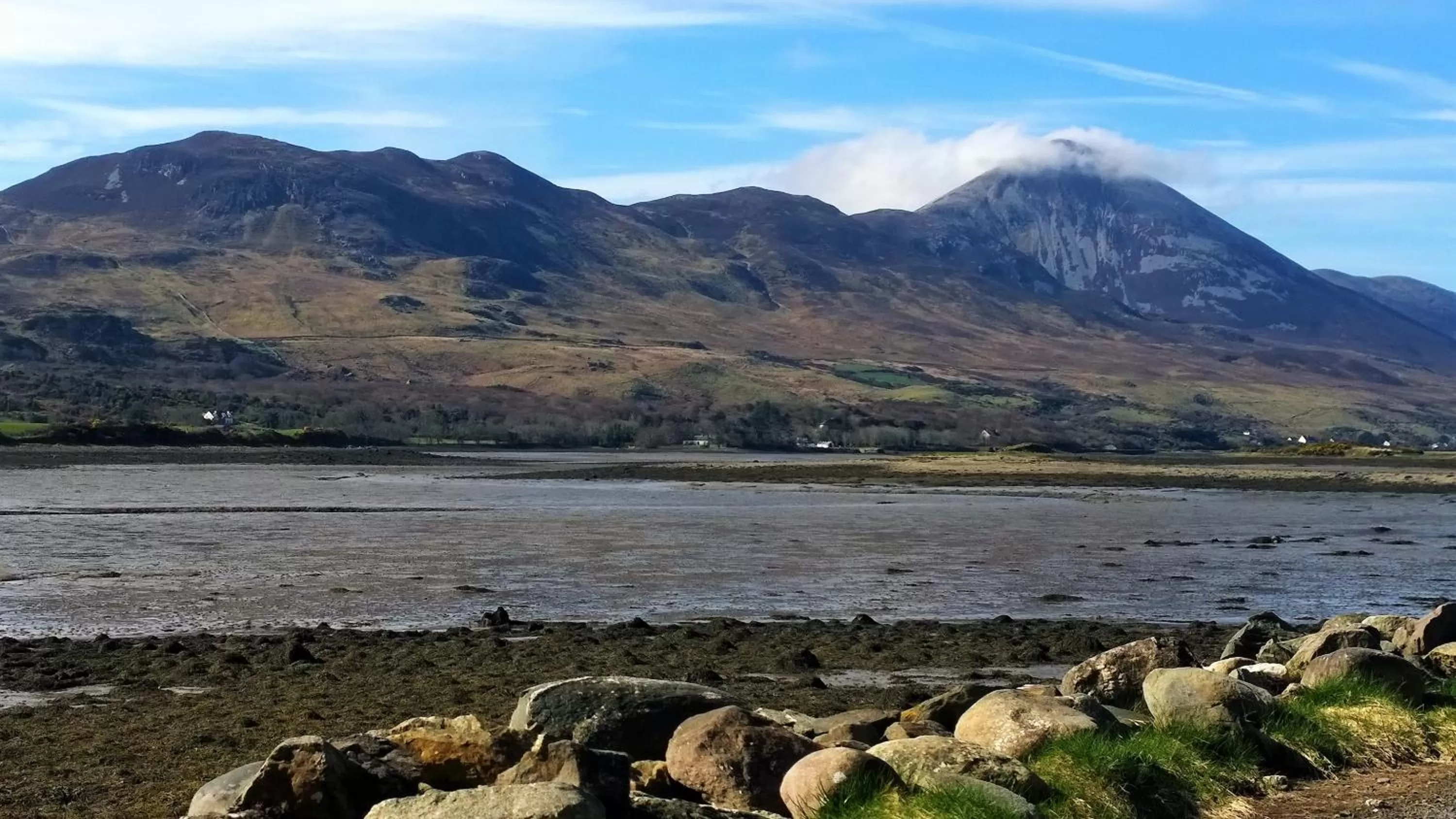 Natural landscape in Carrabaun House