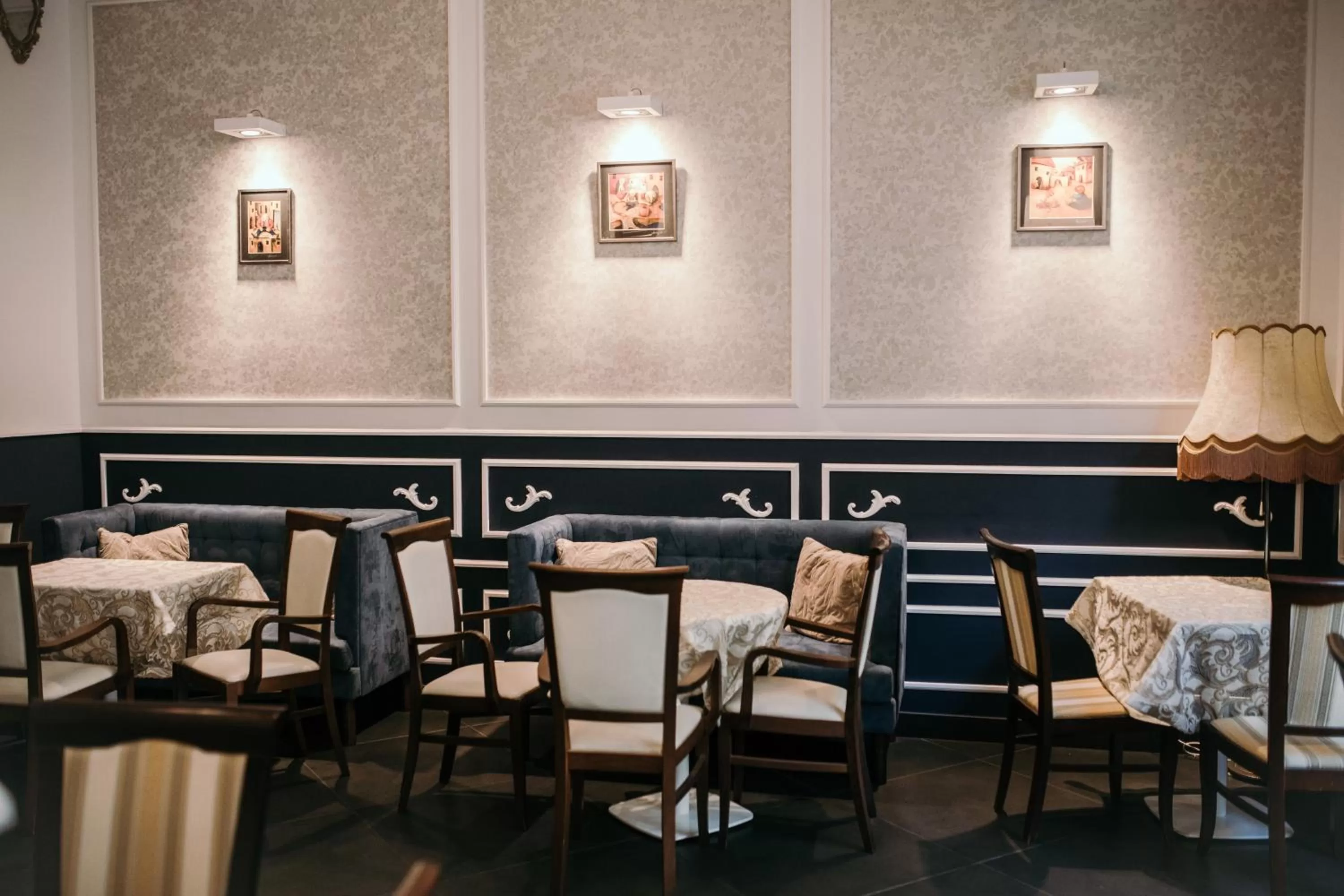 Lounge or bar in Bristol Residence