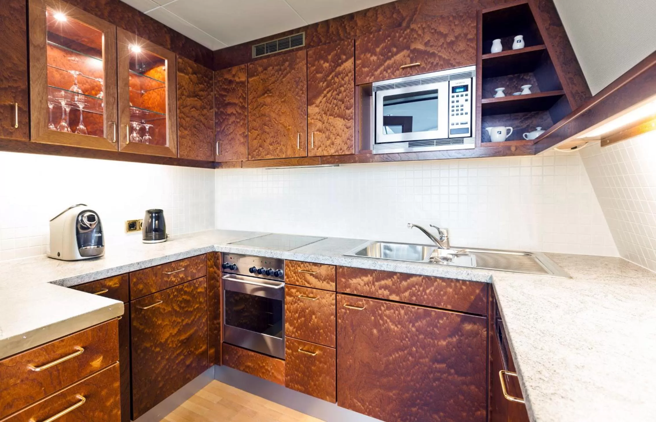 Kitchen or kitchenette in Living Hotel Großer Kurfürst