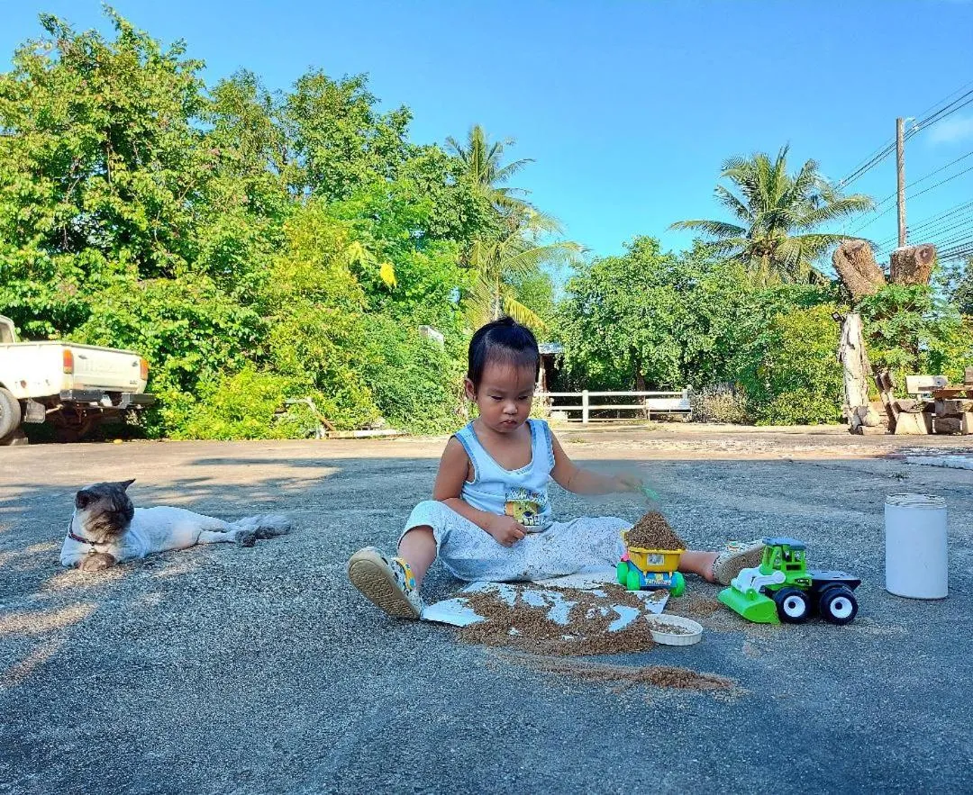 Scenic Riverside Resort