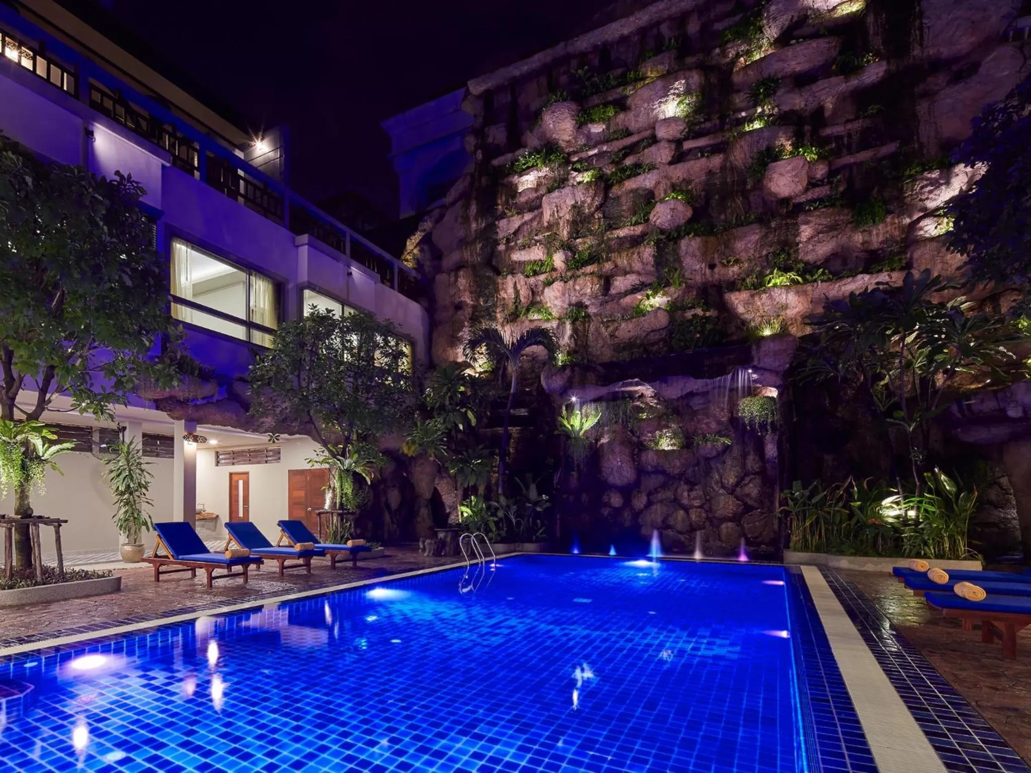 Swimming pool in The Agate Pattaya Boutique Resort