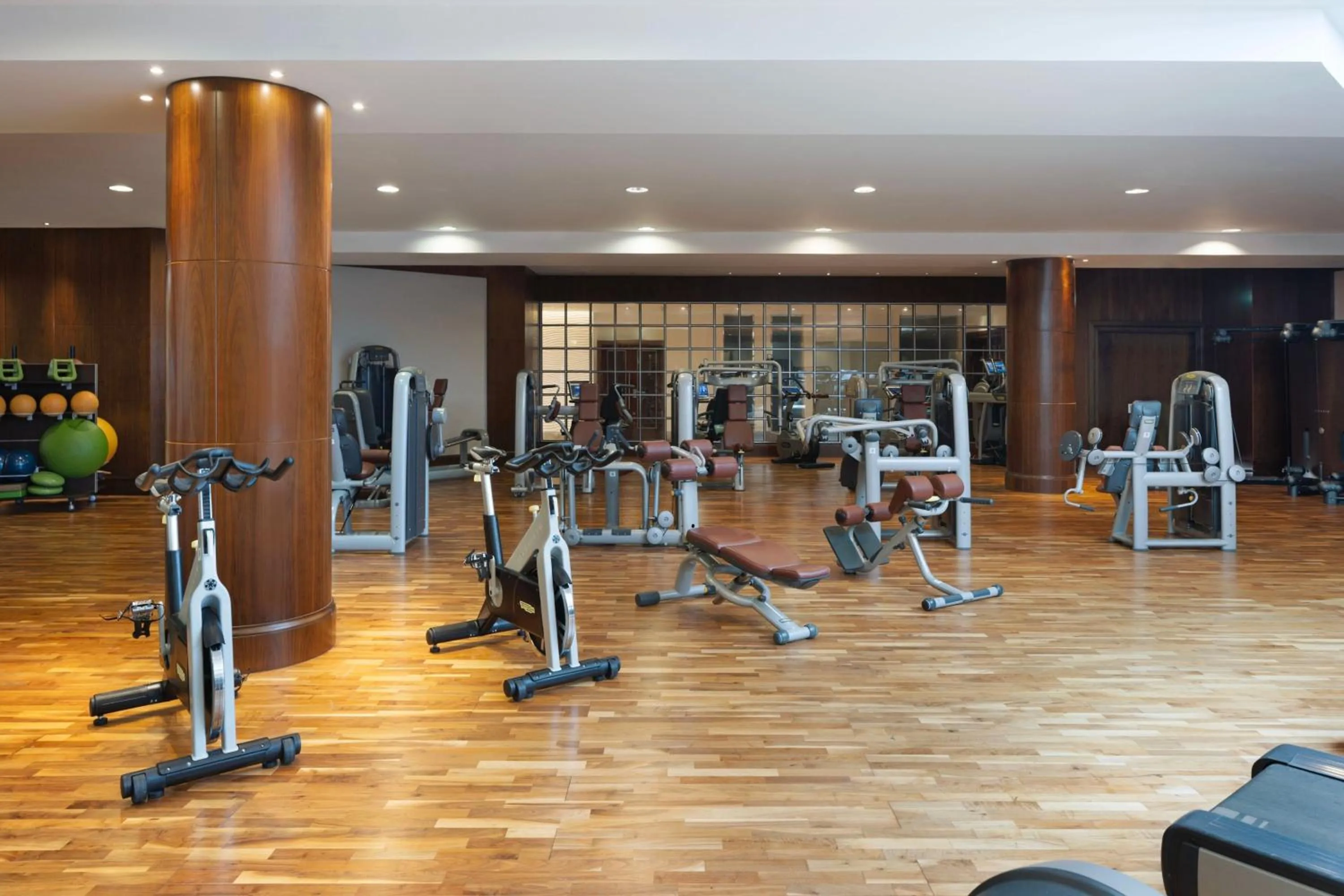 Fitness centre/facilities in Sheraton Oman Hotel