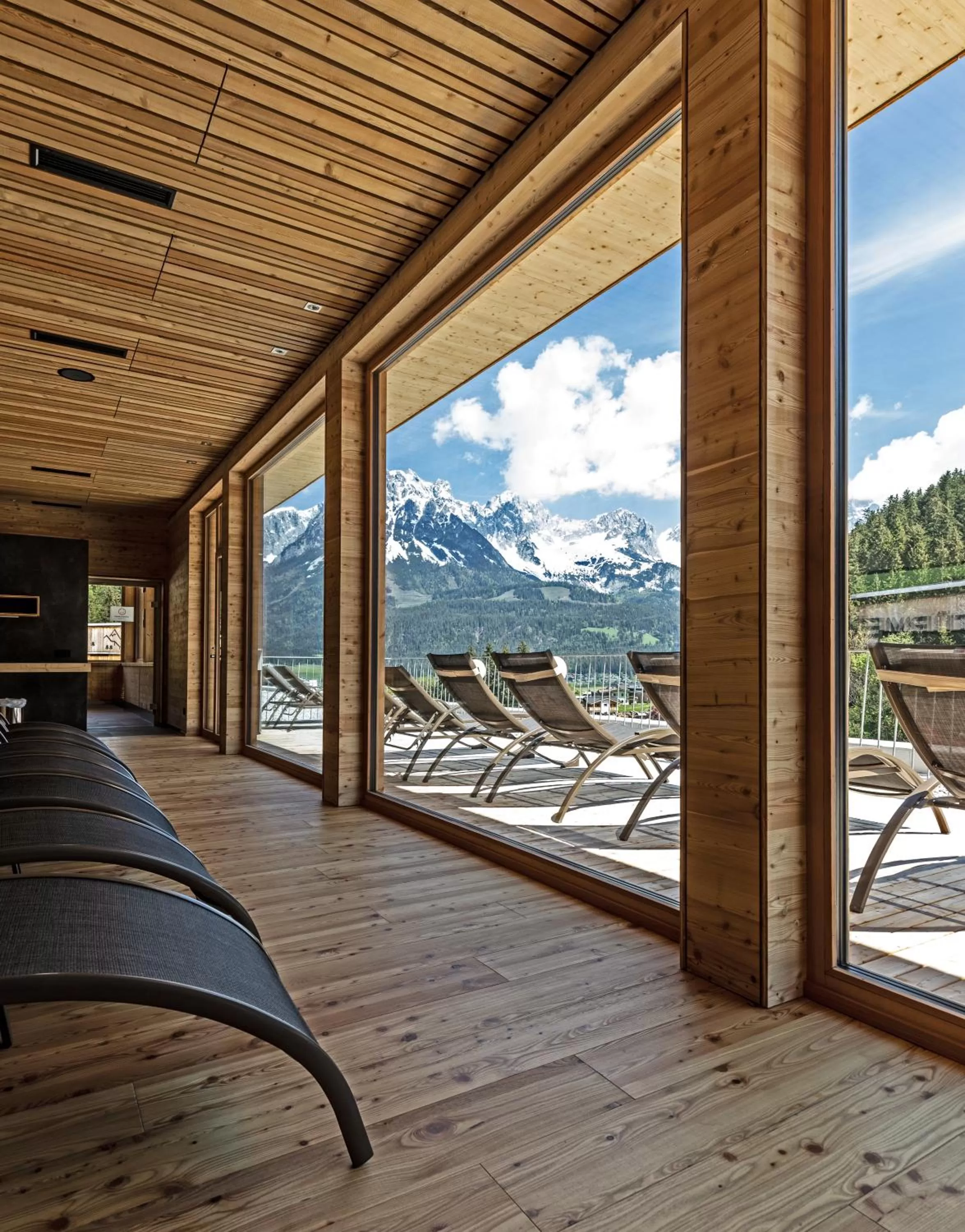 Tirol Lodge