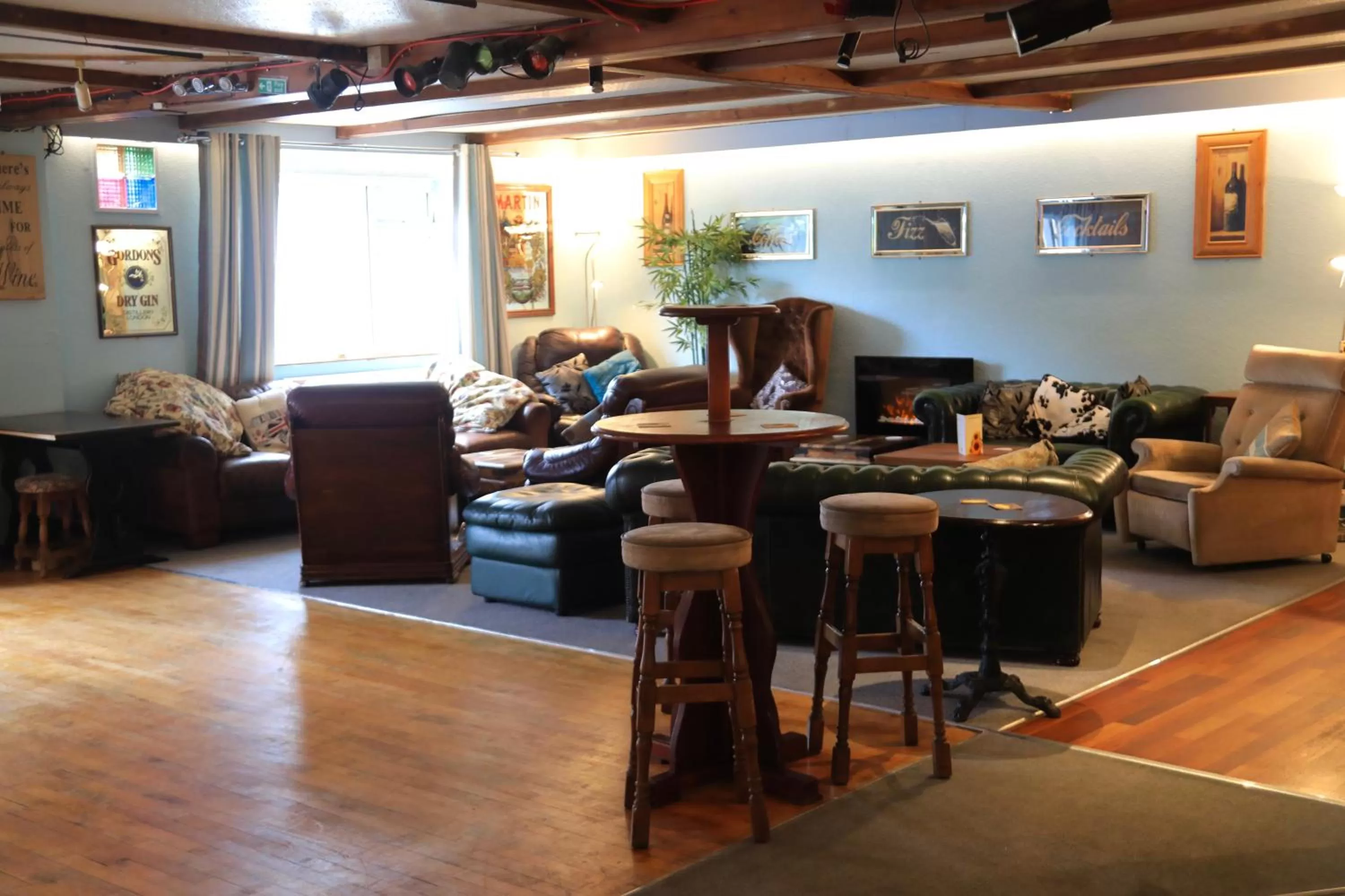 Seating area in The Sportsmans Inn Limited