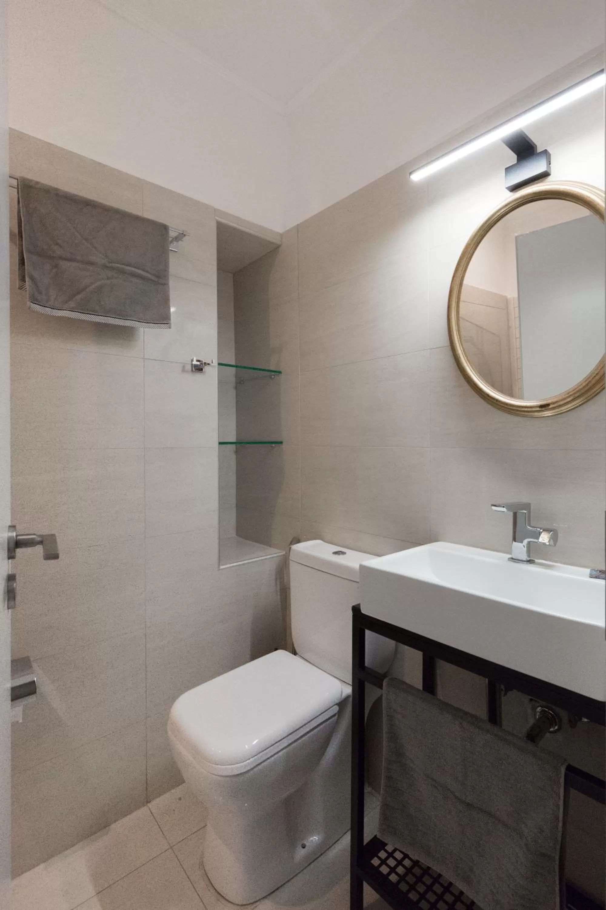 Troon of Athens Apartments