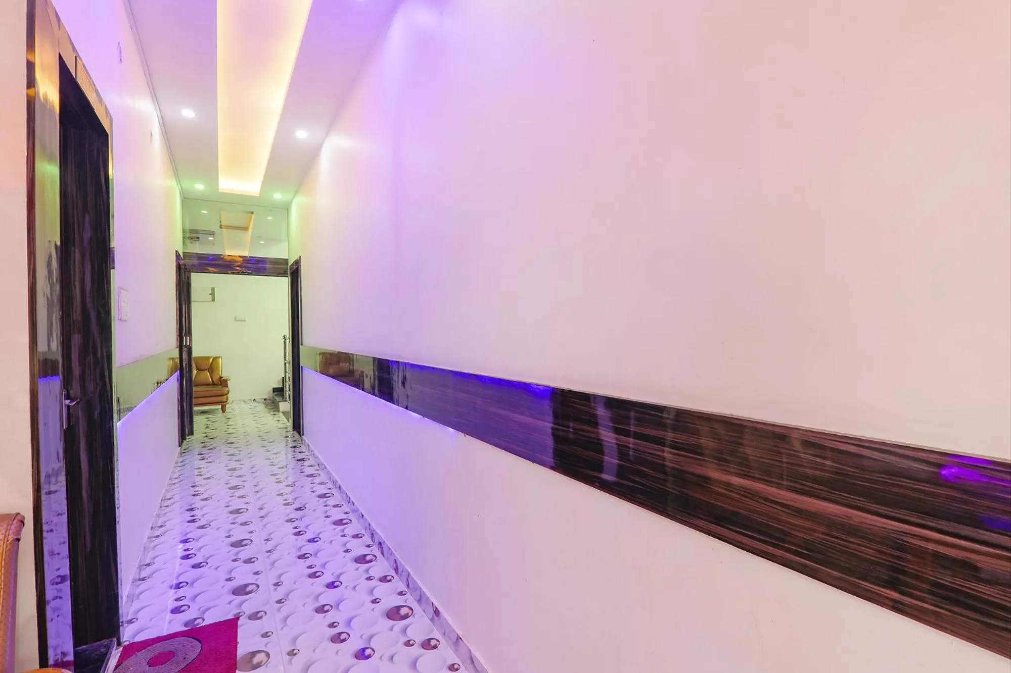 Lobby or reception in FabHotel Lumbini International - Nr Sarnath Museum