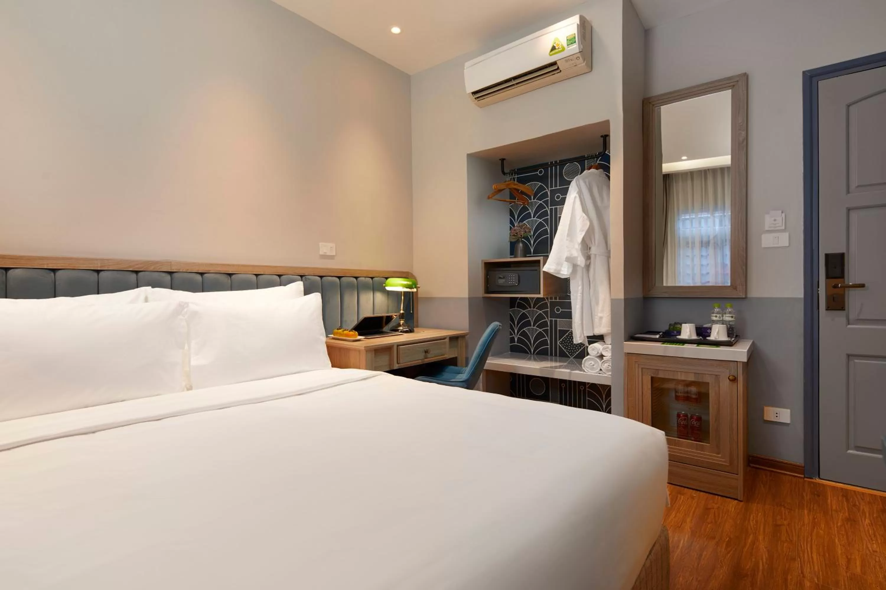 Bedroom, Bed in HANOI FLORA HOTEL