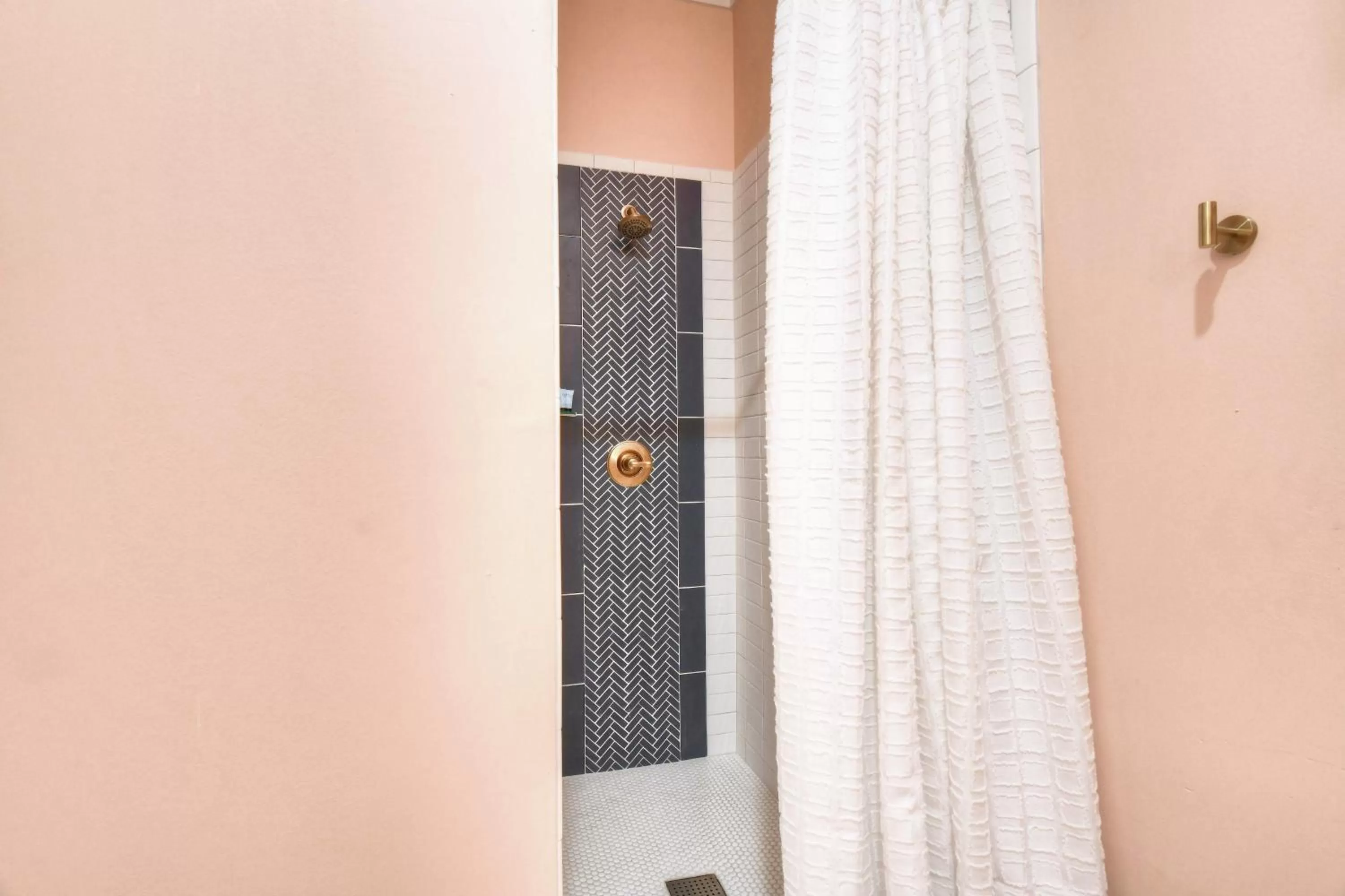 Bathroom in The Pink Room at Emily's On The Island