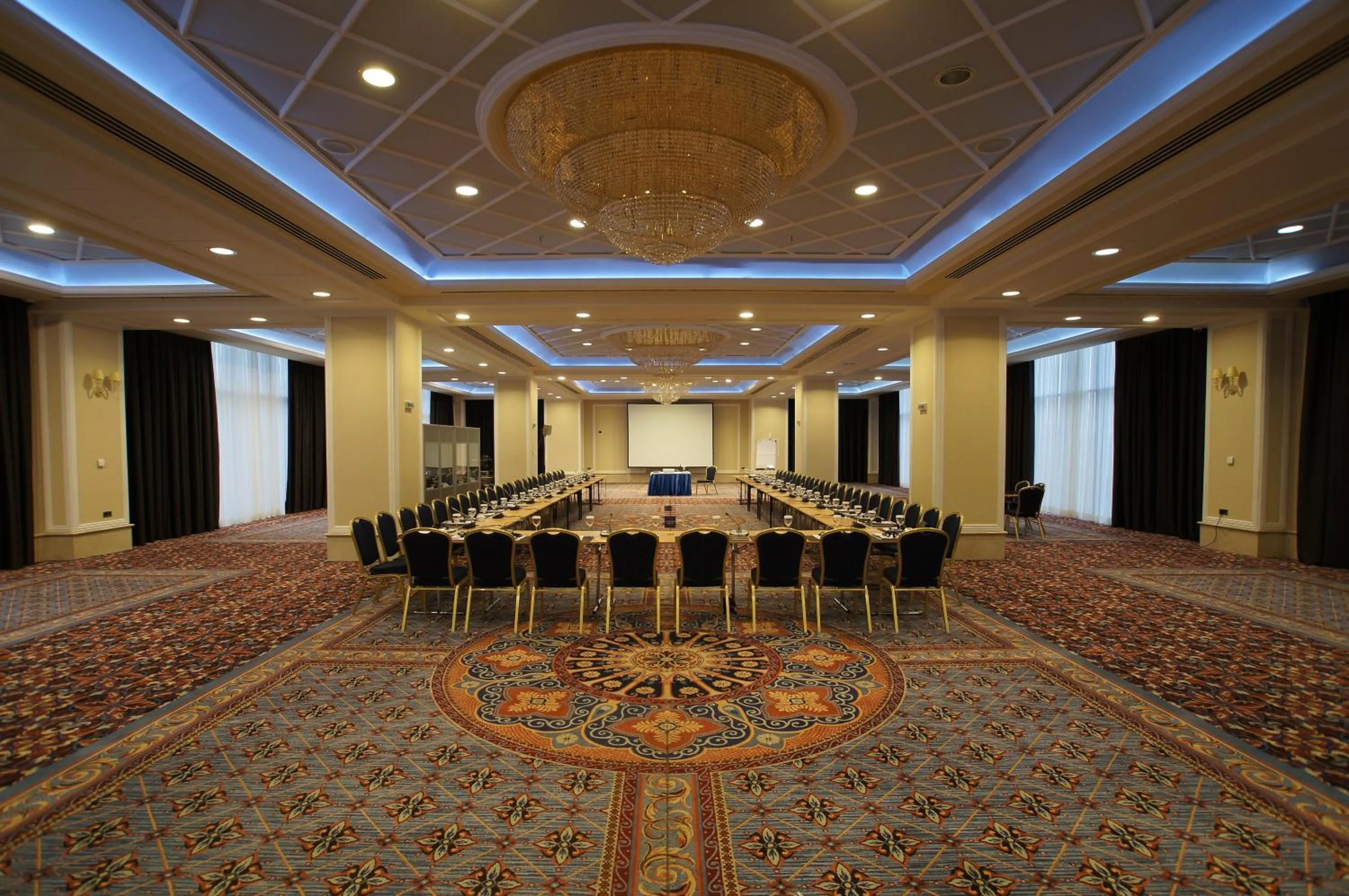 Meeting/conference room in Ramada Plaza by Wyndham Gevgelija