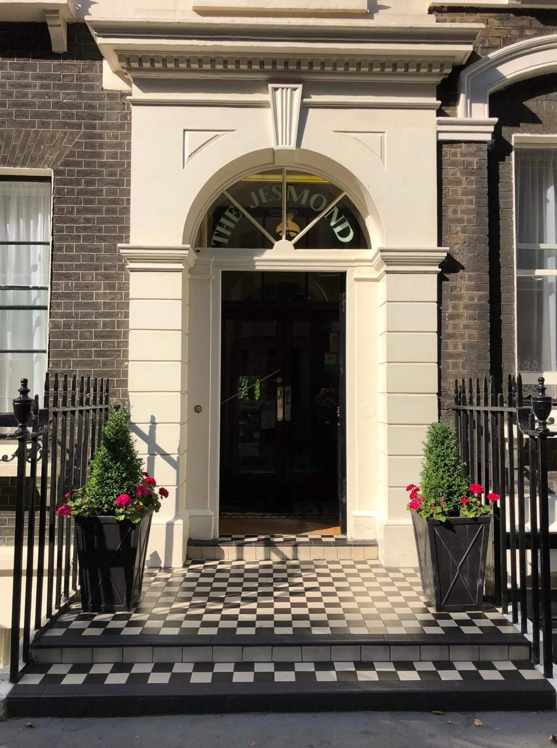 Facade/entrance in Jesmond Hotel