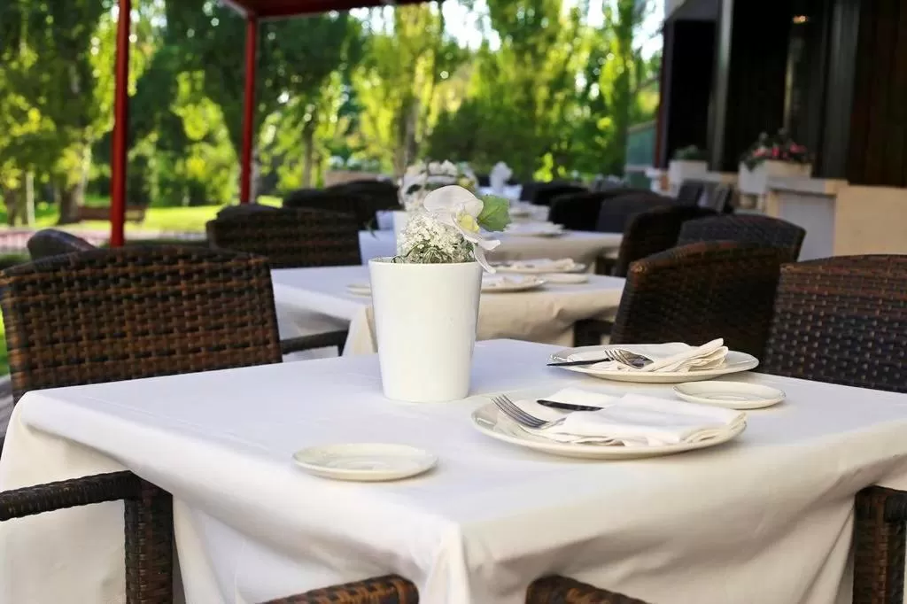 Restaurant/places to eat in Hotel Torremangana