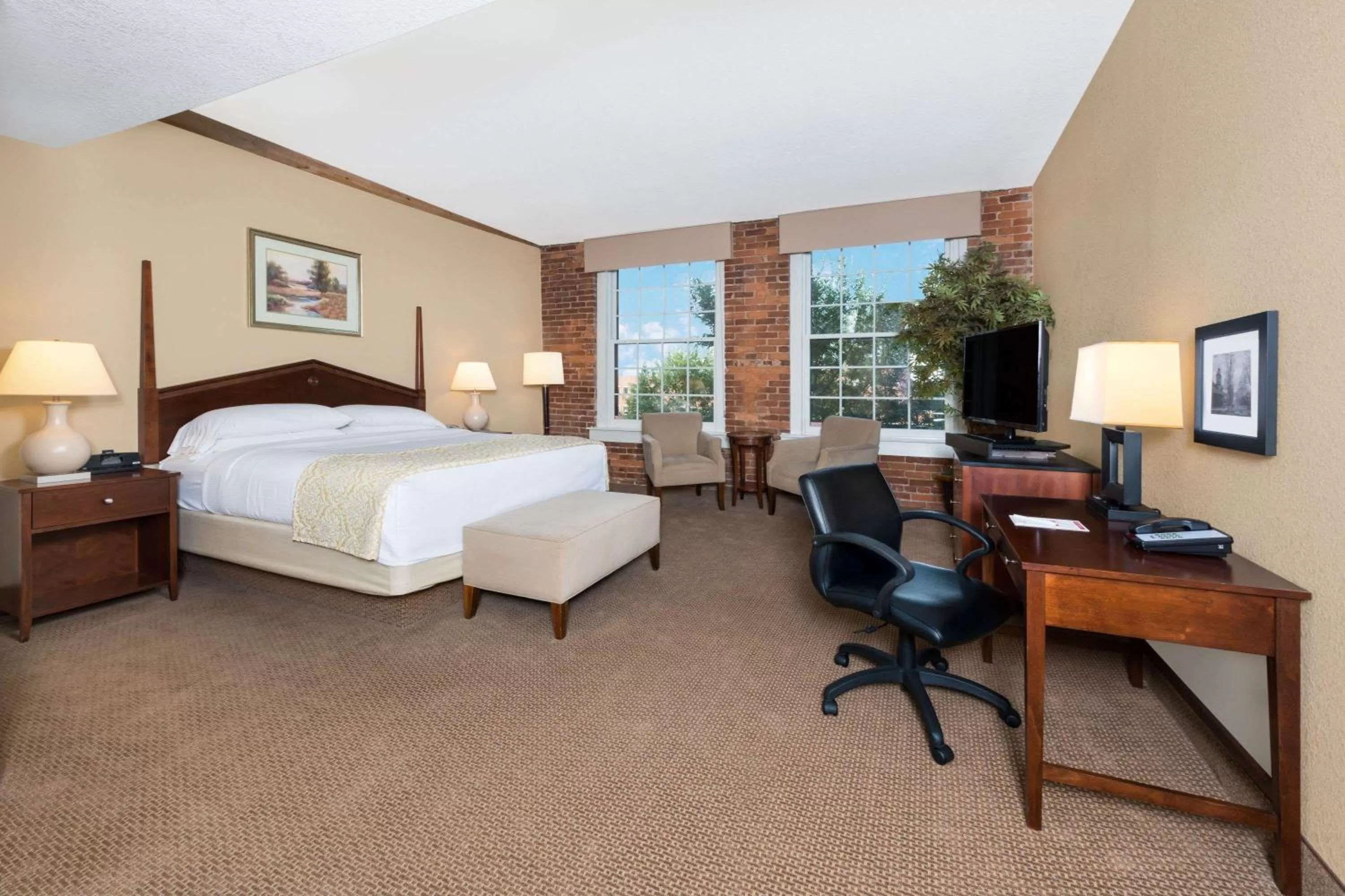 Photo of the whole room, Bed in Hawthorn Extended Stay by Wyndham Rome