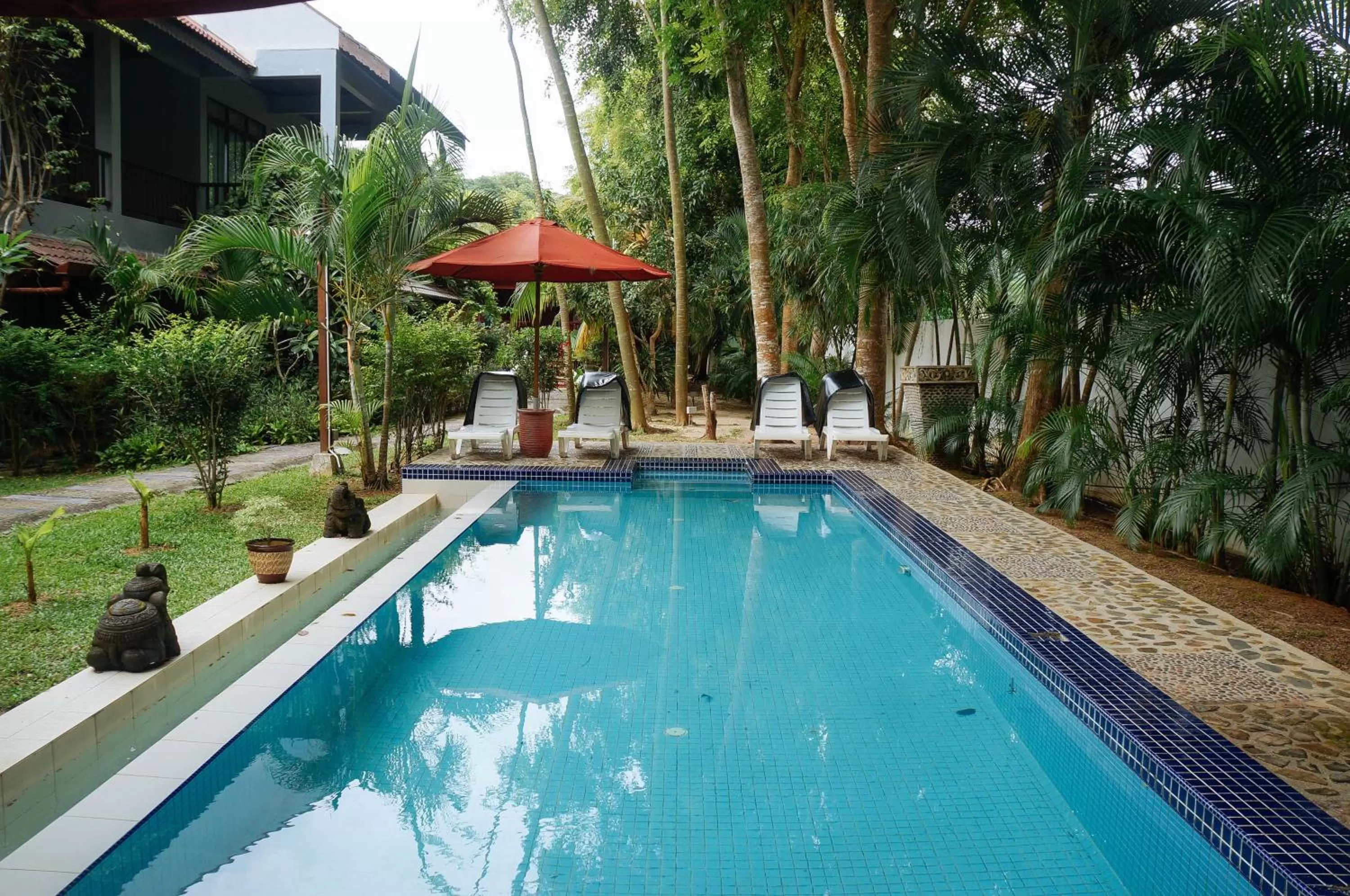 Swimming pool in Villa Molek