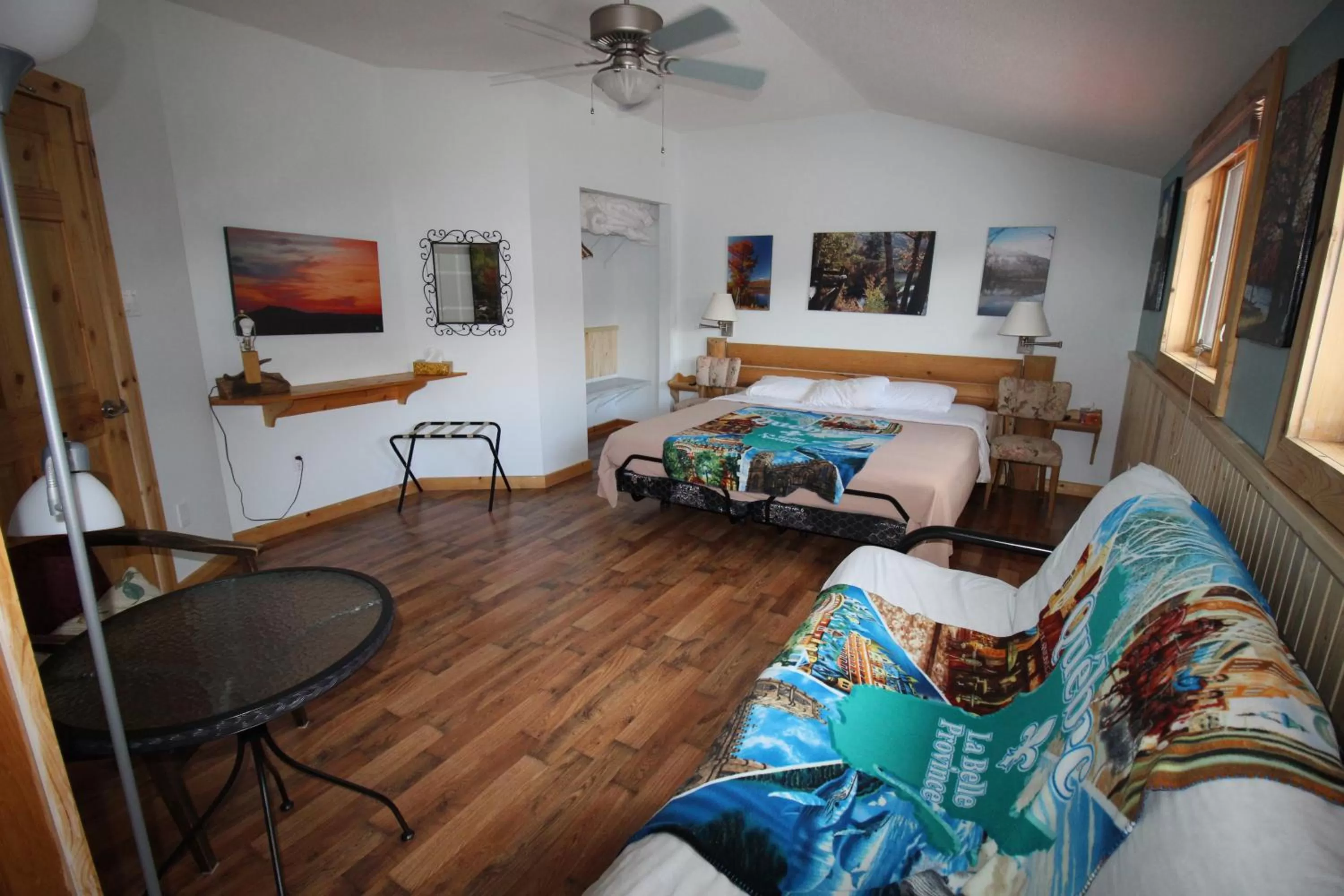 Bedroom, Bed in York Creek Bed & Breakfast