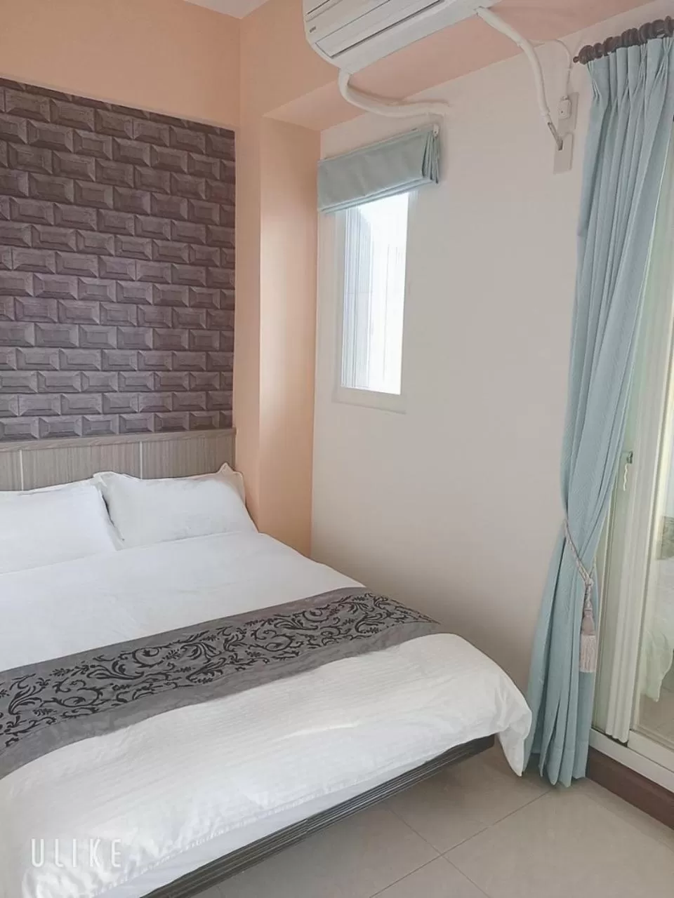 Bed in Happy Life B&B