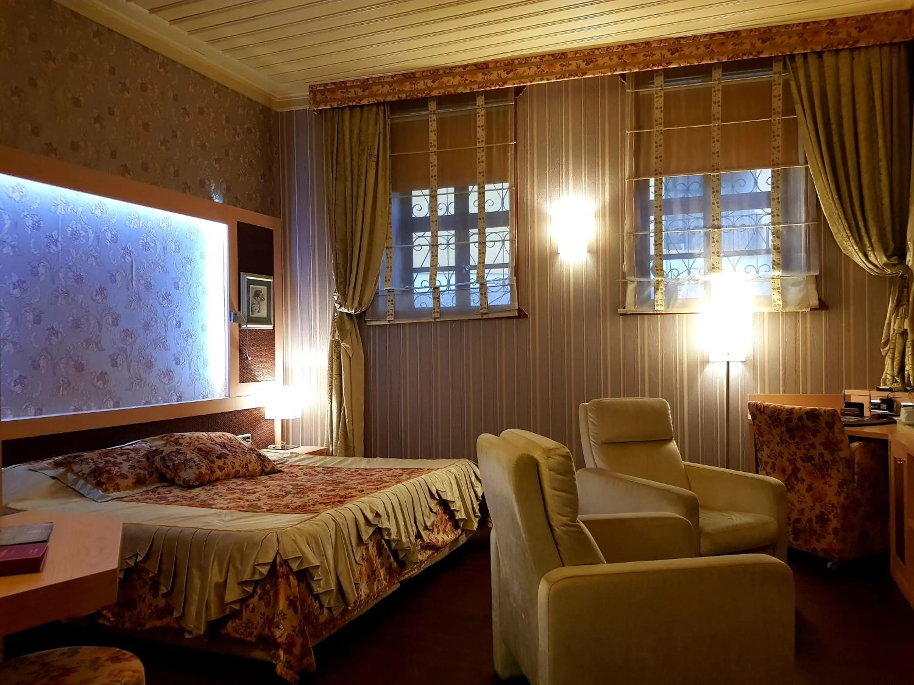 Photo of the whole room, Bed in Eski Masal Hotel - Special Class